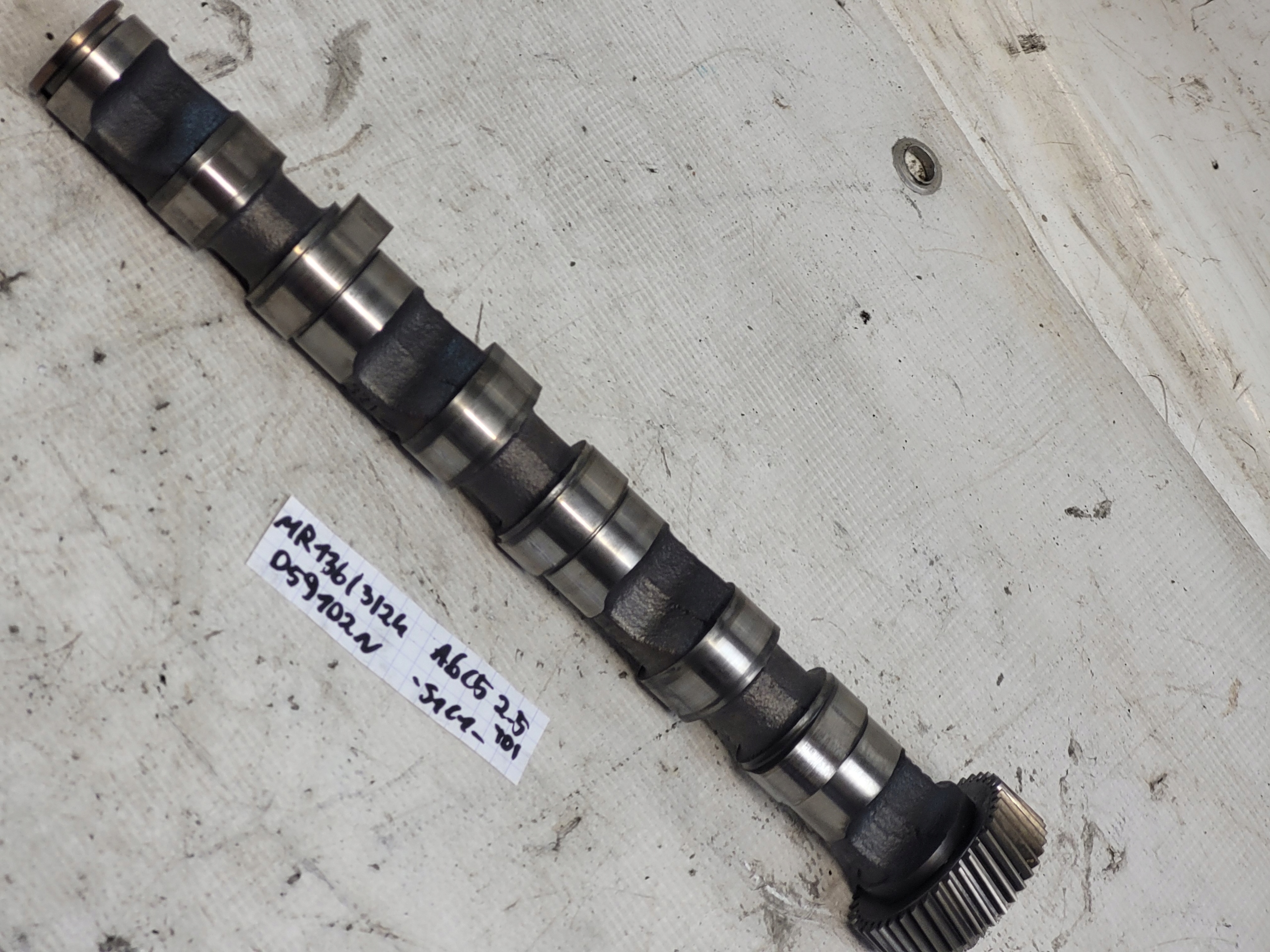 nockenwelle auspuff 059102N AUDI A6 C5 2.5 TDI 00r.