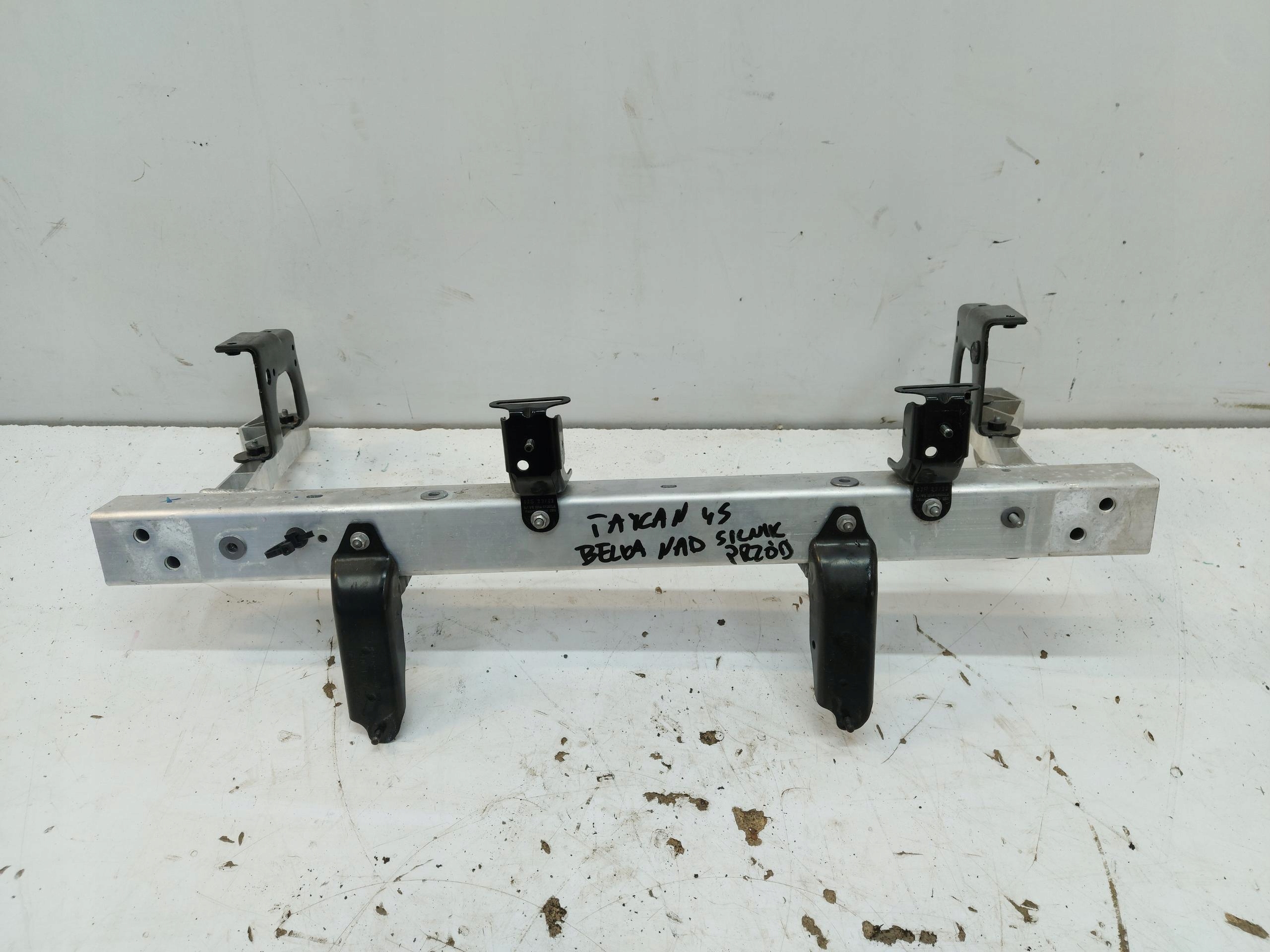 Porsche Taycan 4S 9J1 2022 bracket holder sider lower front 9j1820769e