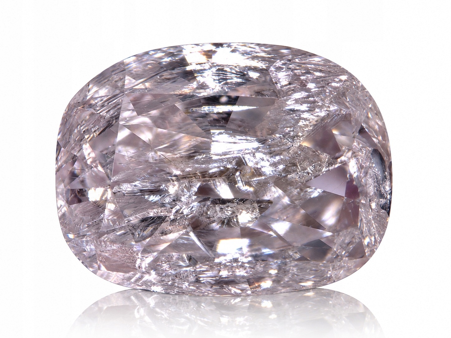 Přírodní diamant 0.08 ct růžový Ovál I2 certifikát Algt
