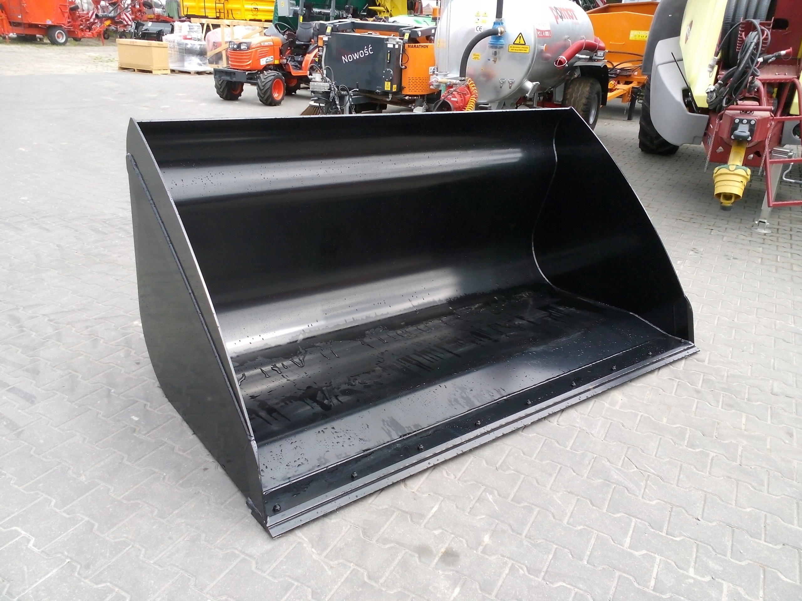 Oryginalna łyżka objętościowa Manitou 2500l 2,45m za Oryginalna łyżka objętościowa Manitou 2500l 2,45m za