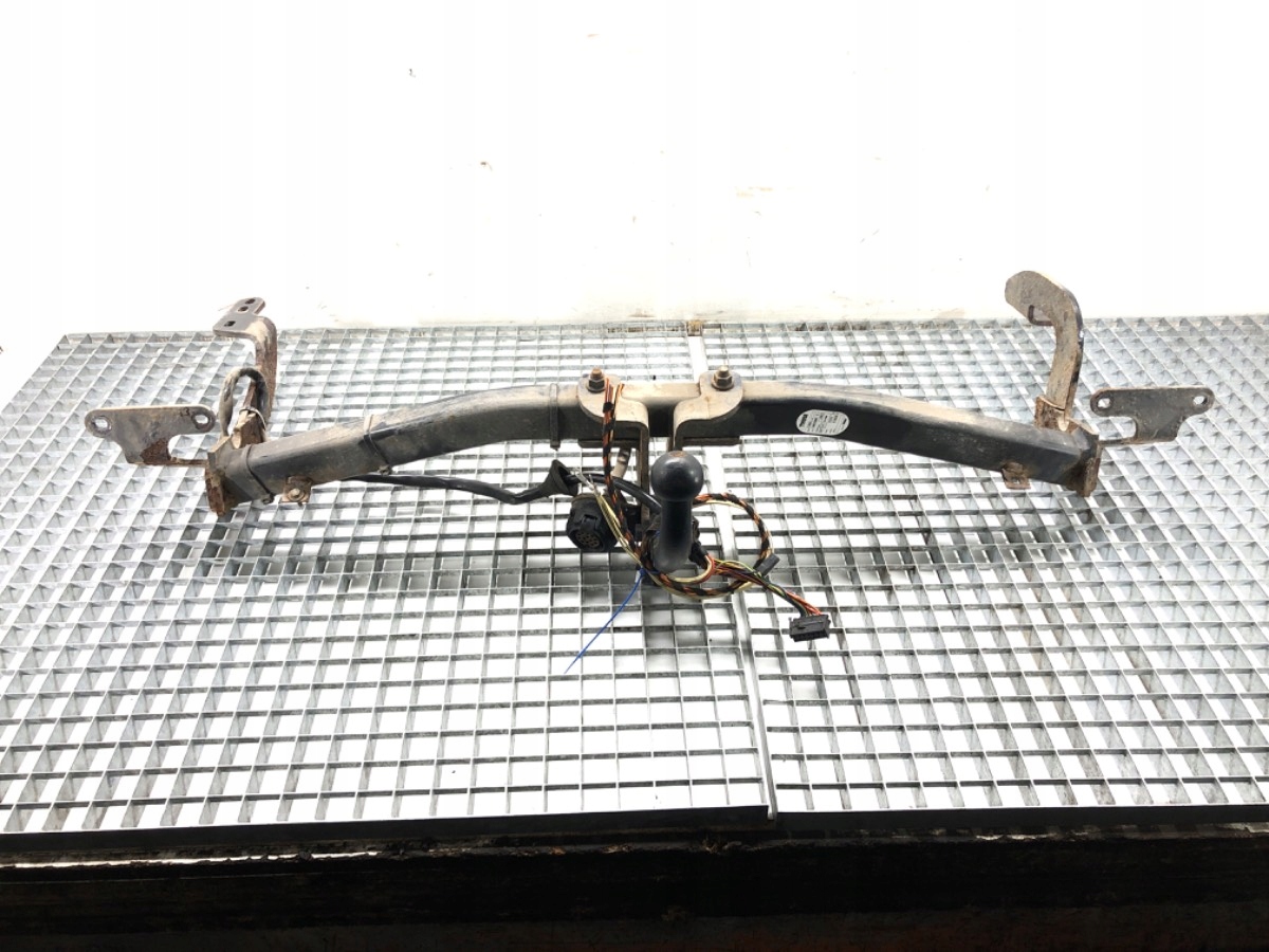 HAK HOLOWNICZY PEUGEOT 5008 Minivan 09-17