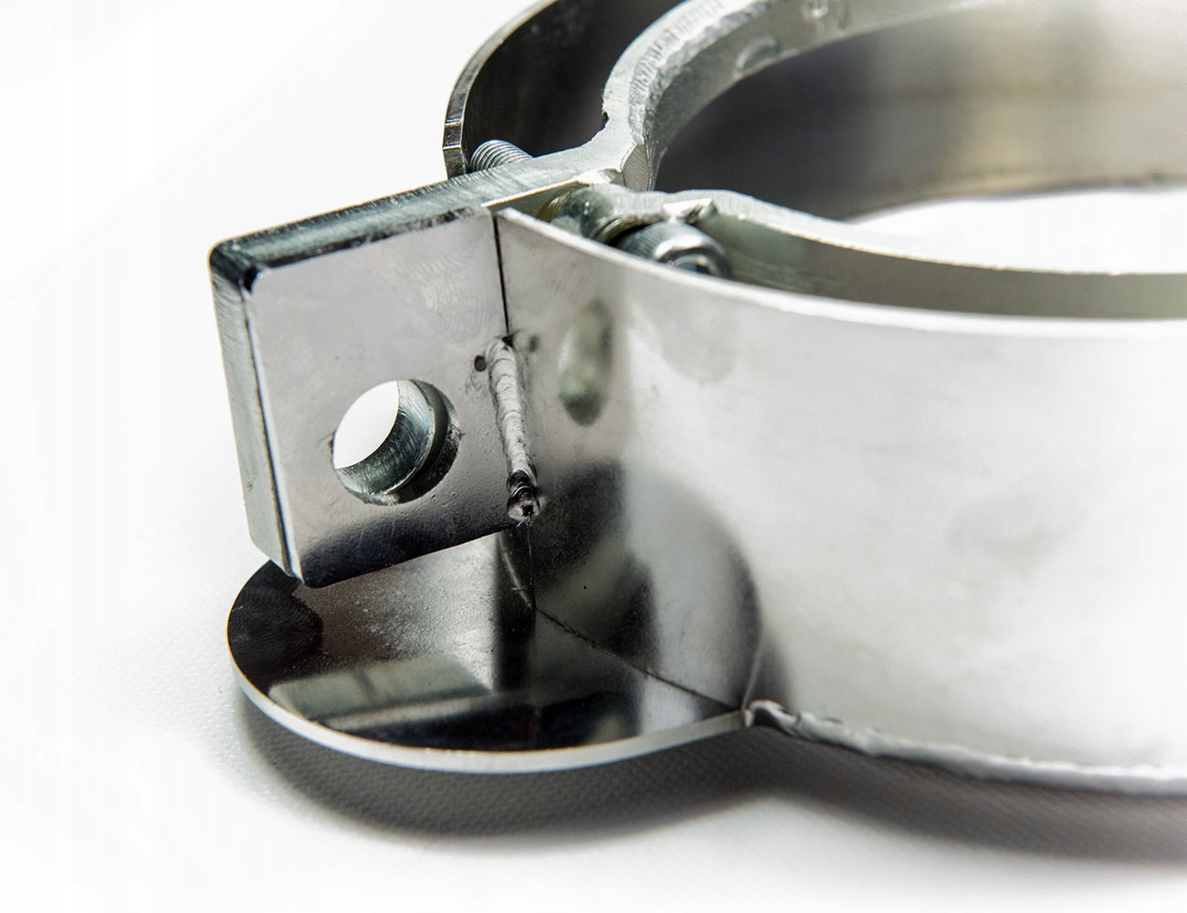 2010001226512 - ЗАЩИТА ТОПЛИВНОЙ КРЫШКИ MERCEDES ACTROS MP 4