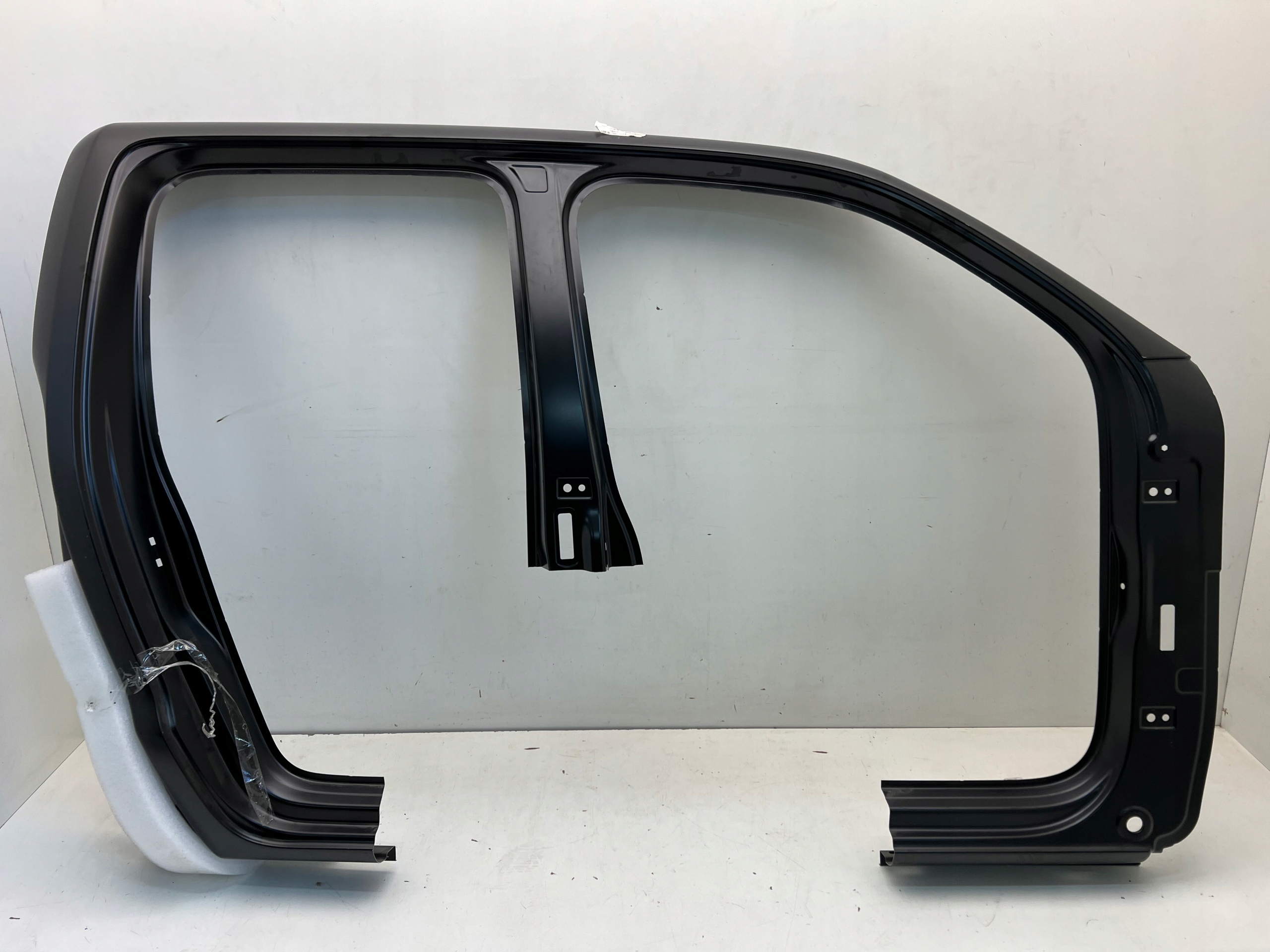 VW AMAROKh7 ПОРІГ ПРАВИЙ СТІЙКА ЧАСТИНА 2010-2019