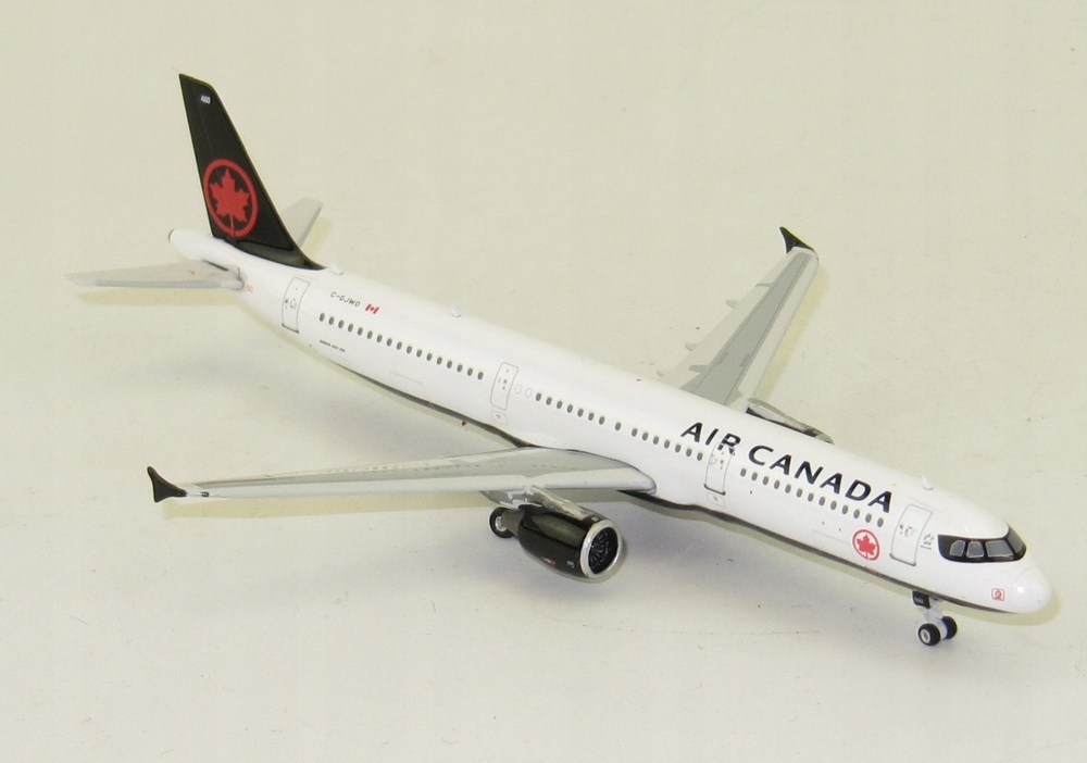 Model letadla Airbus A321 Air Canada 1:400