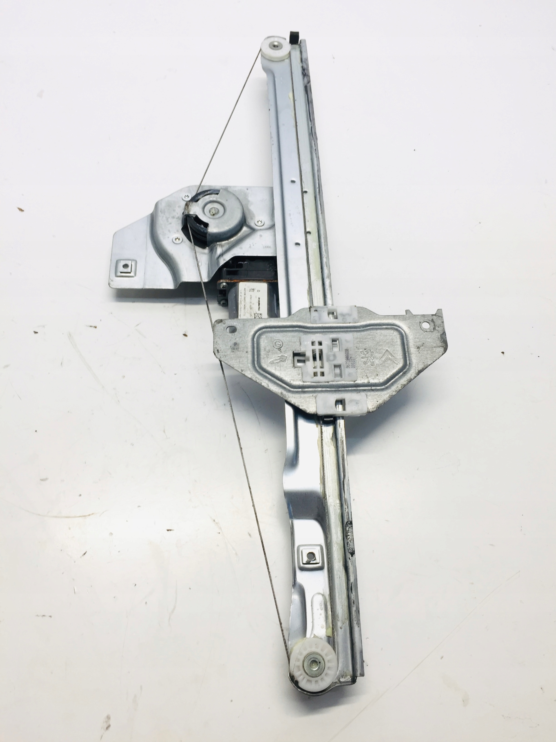 PODNOŚNIK SZYBY PRZÓD LEWY PARTNER BERLINGO III 6 PIN Typ samochodu Samochody dostawcze Samochody osobowe