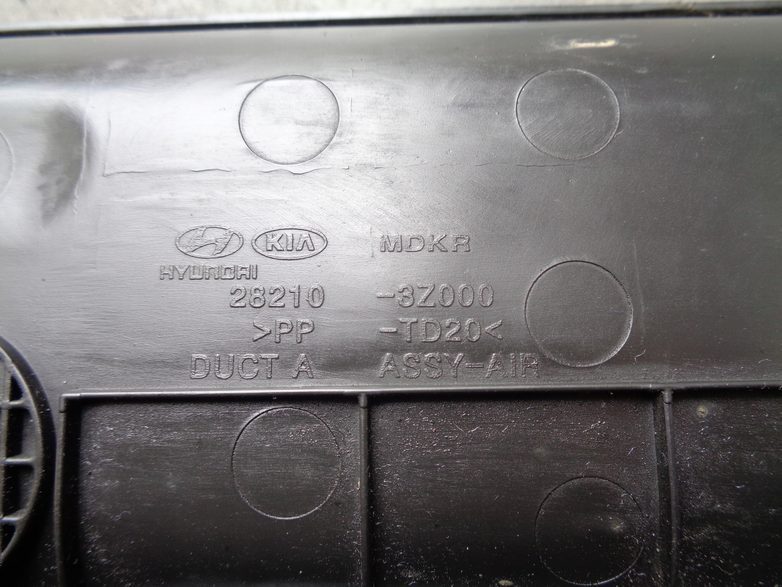 DOLOT rohr luft 28210-3Z000 HYUNDAI I40 1.7 D CRDi
