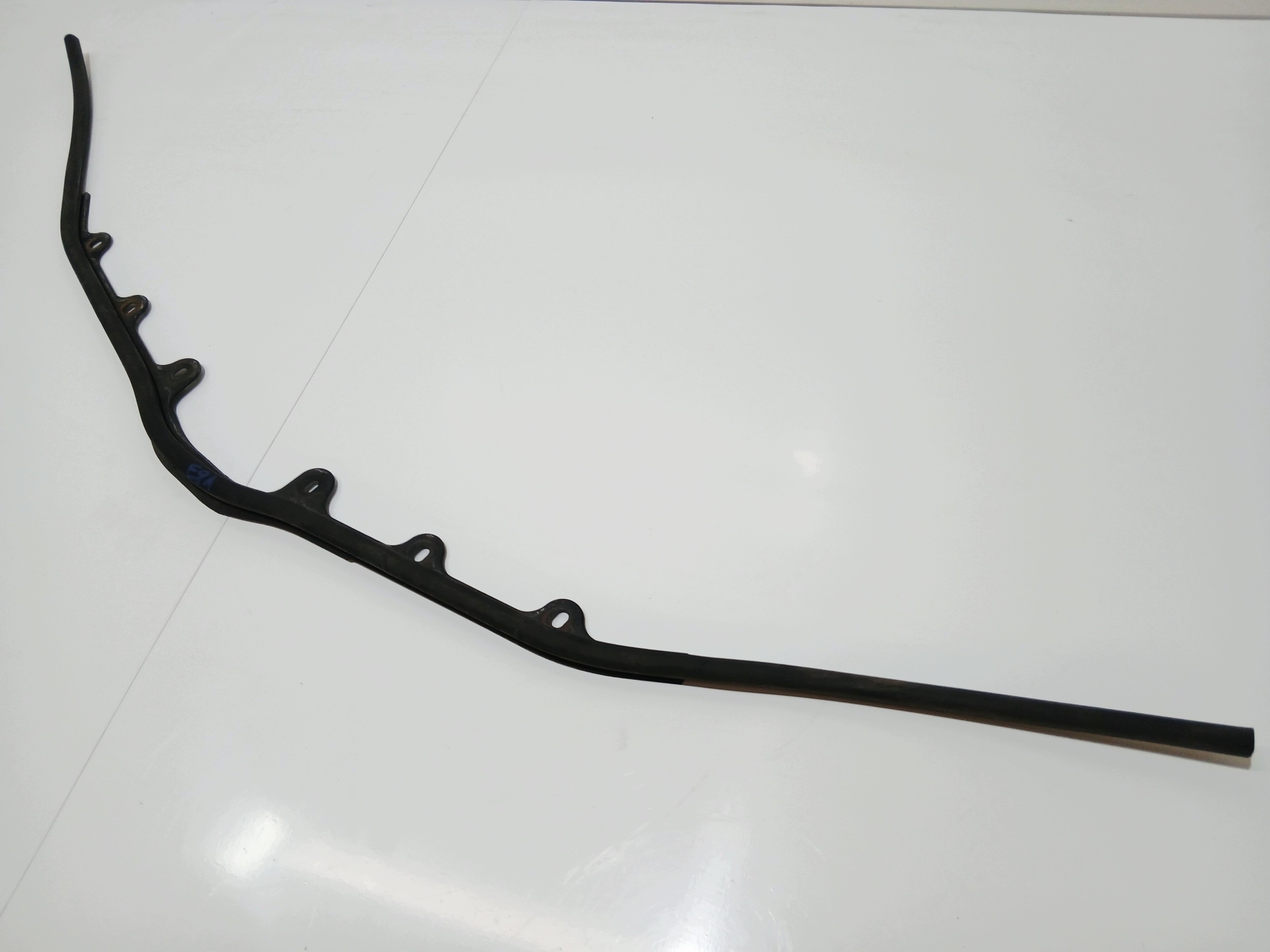těsnění stěny předního BMW E81 8045444