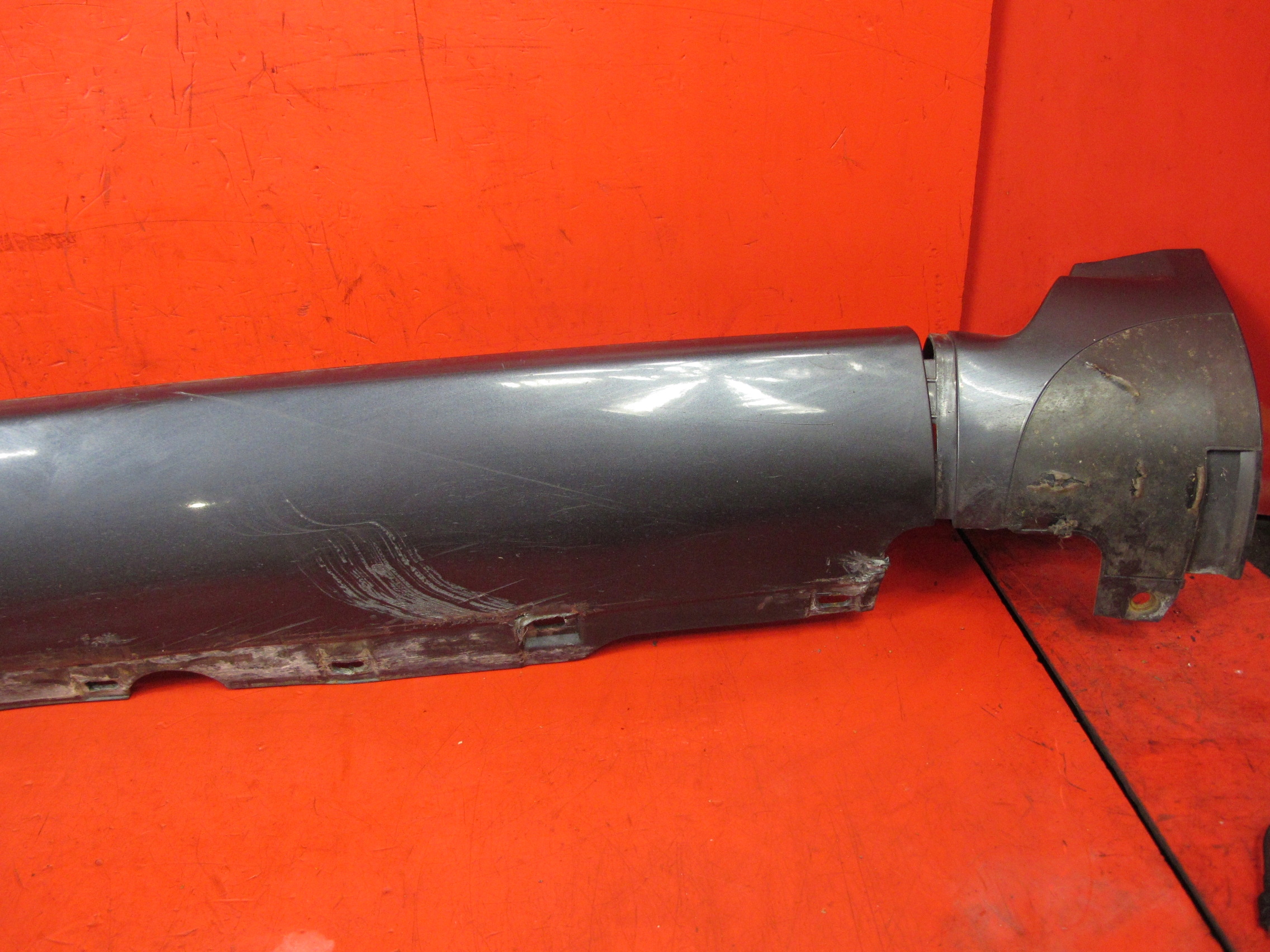AUDI A8 D3 4E moulding cap threshold left LZ7Q