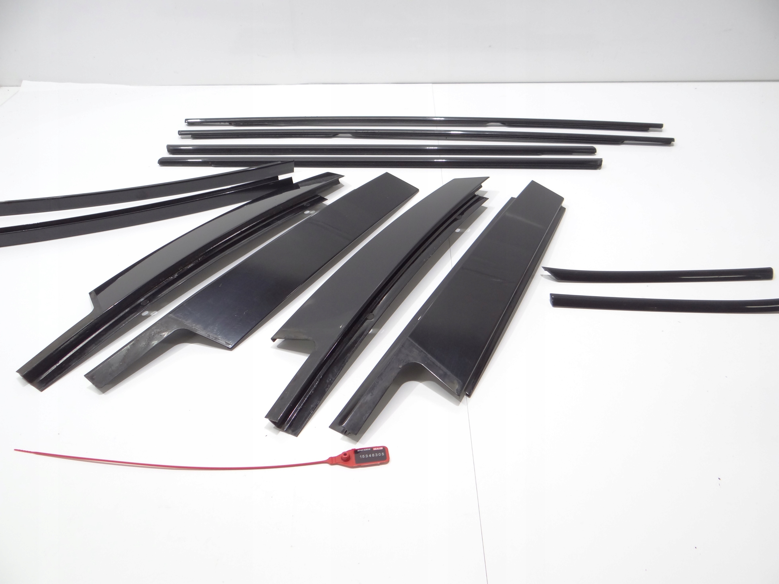 mouldings SHADOW LINE BMW X1 E84