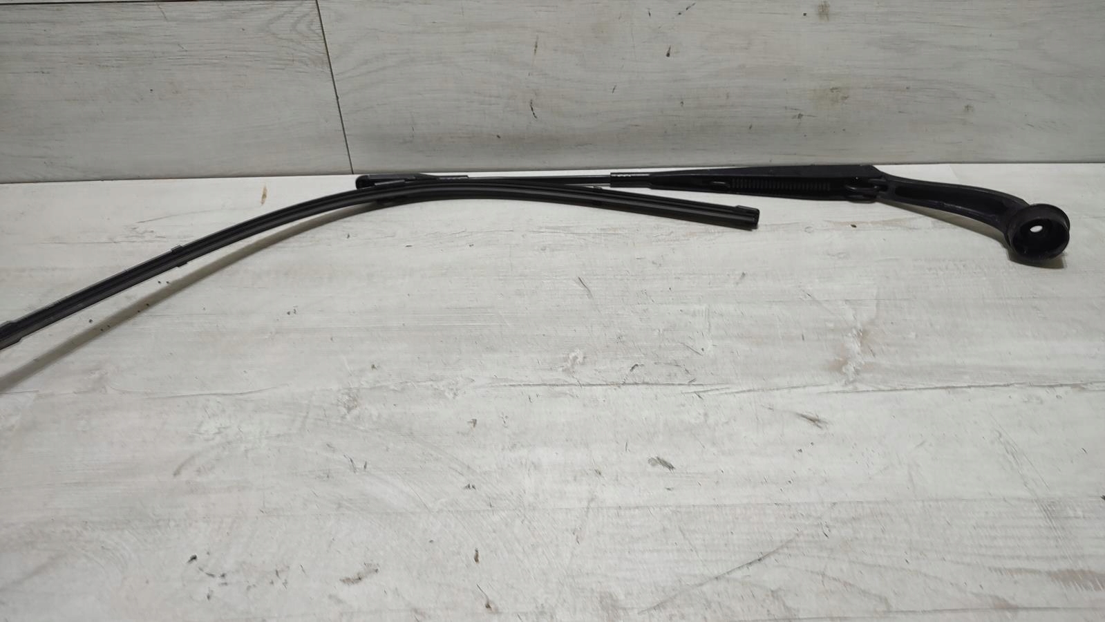 Braccio tergicristallo sinistro Mondeo MK5