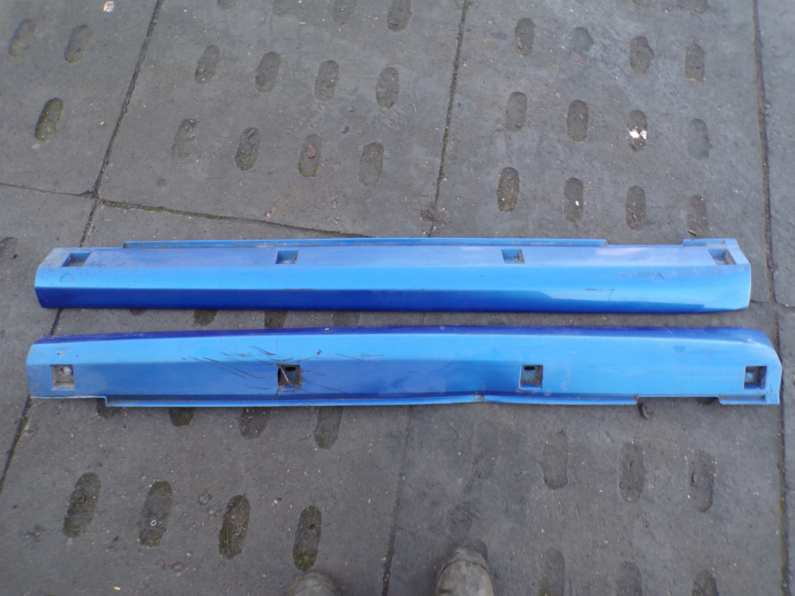 cap moulding threshold right left CITROEN C2 VTS colour KMHC (K)