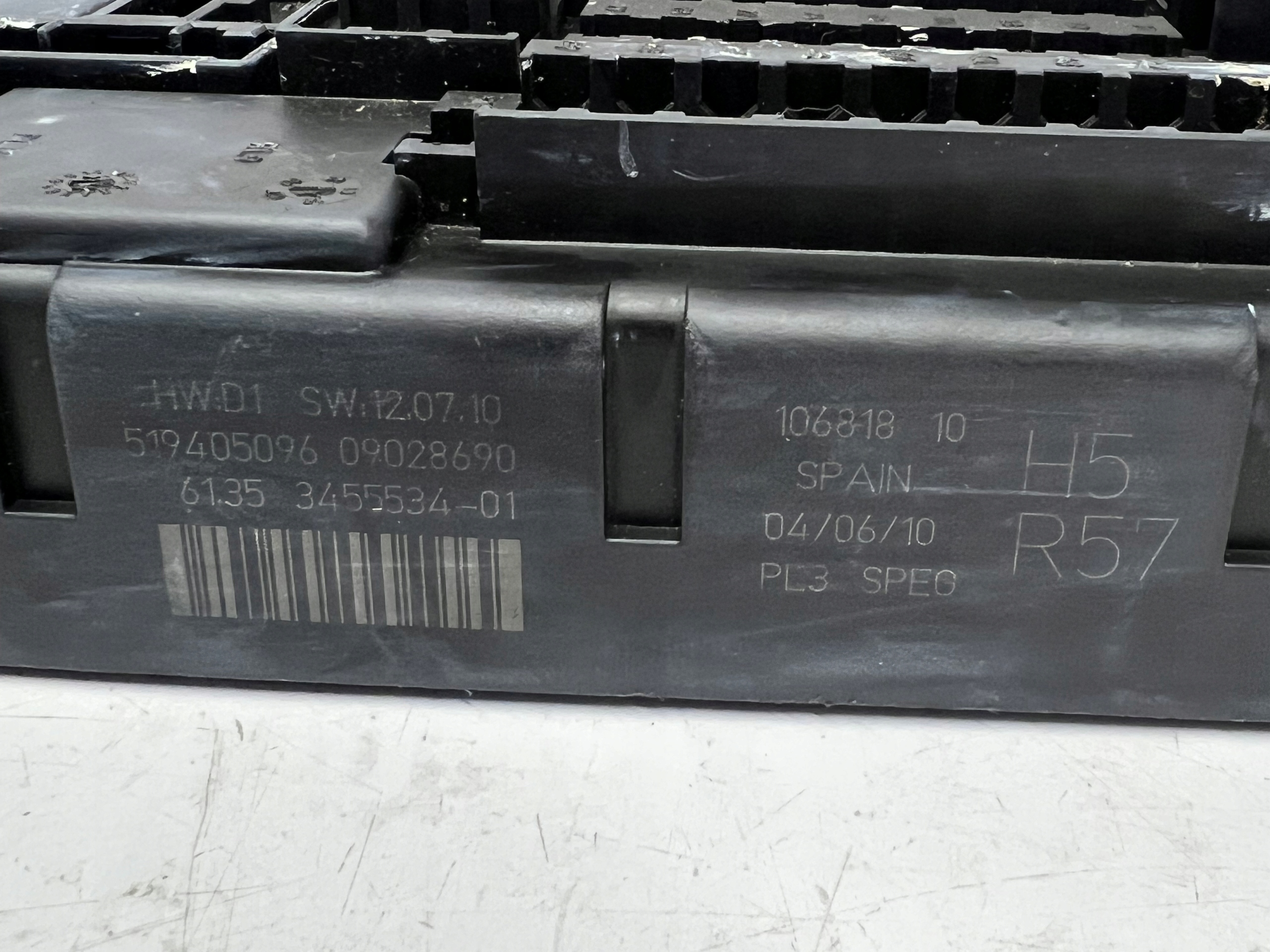 MINI COOPER R55 R56 R57 блок предохранителей BCM 3455534