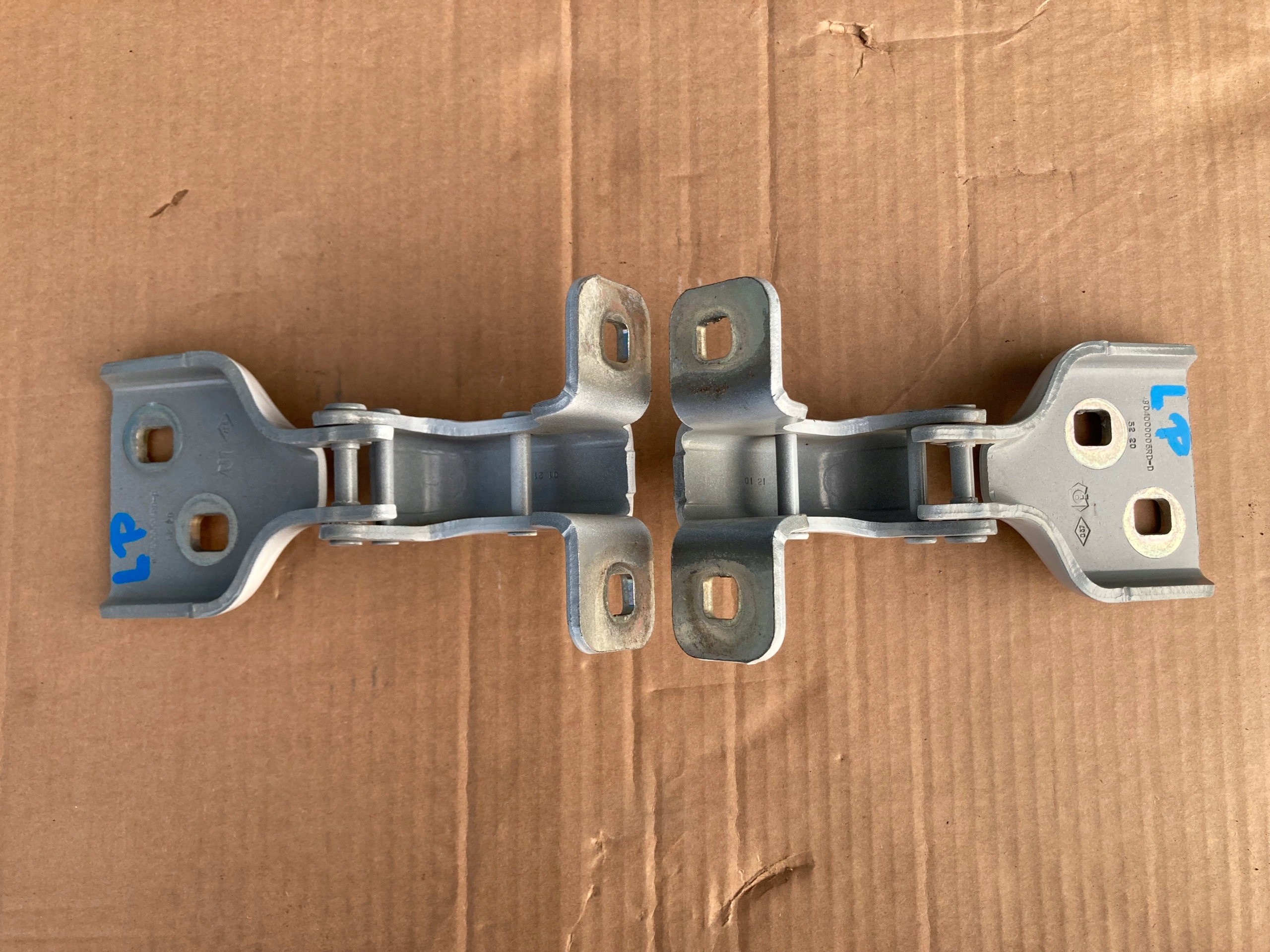 MASTER 4 MOVANO C 18- hinges door front left