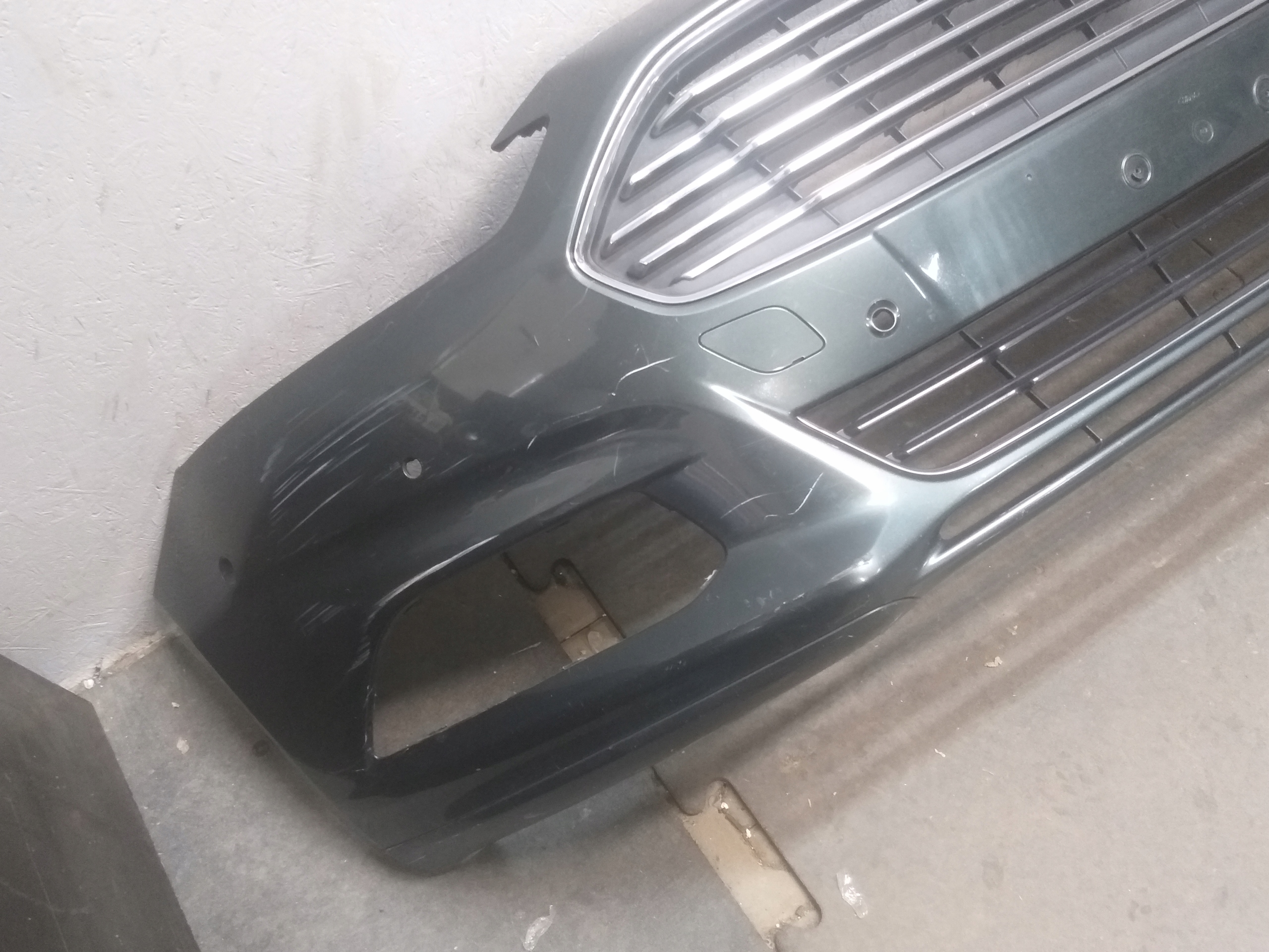 bumper front FORD MONDEO MK5