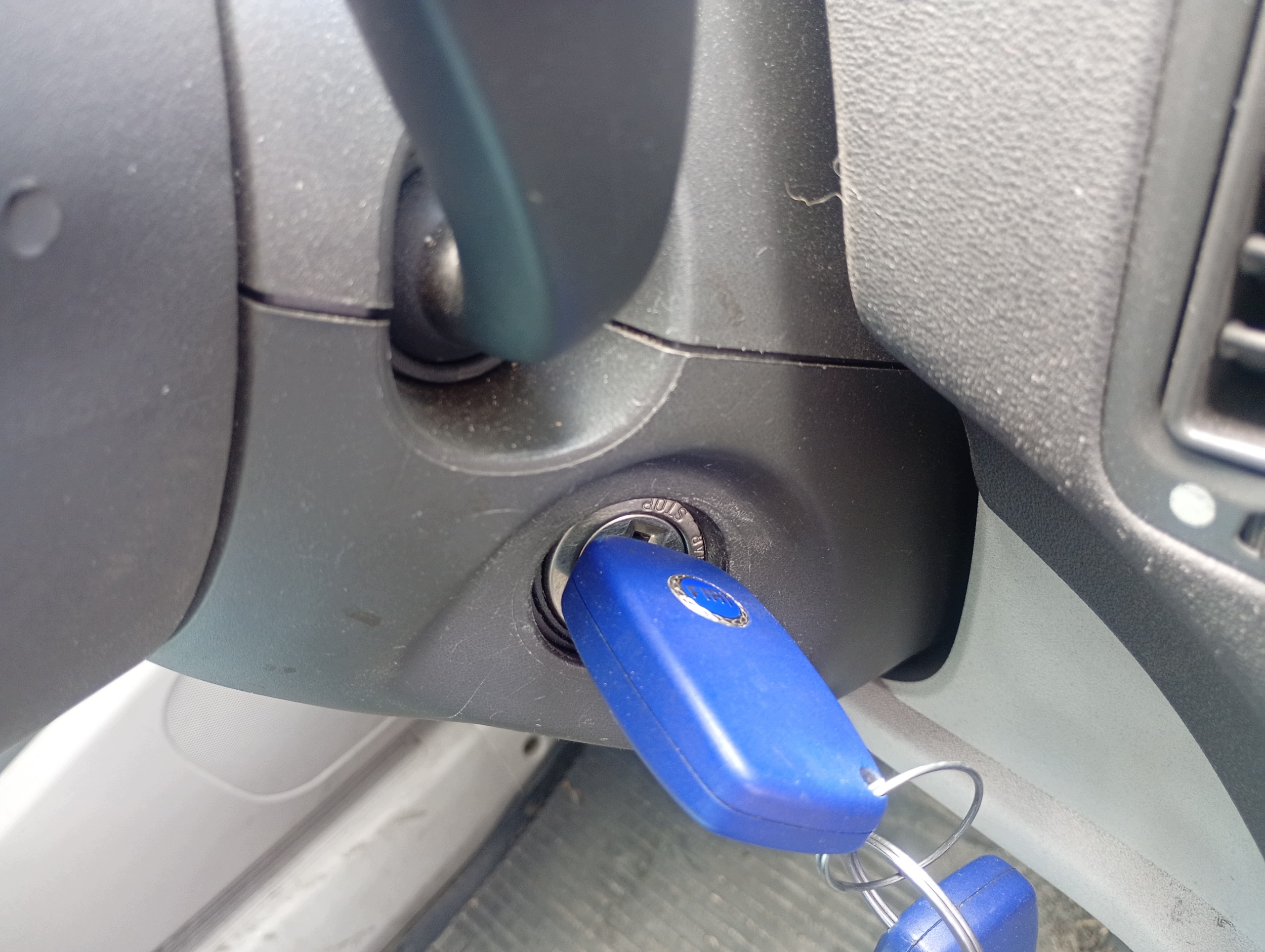 ignition Z KLUCZYKIEM Fiat Idea 03-12 1.4 16V