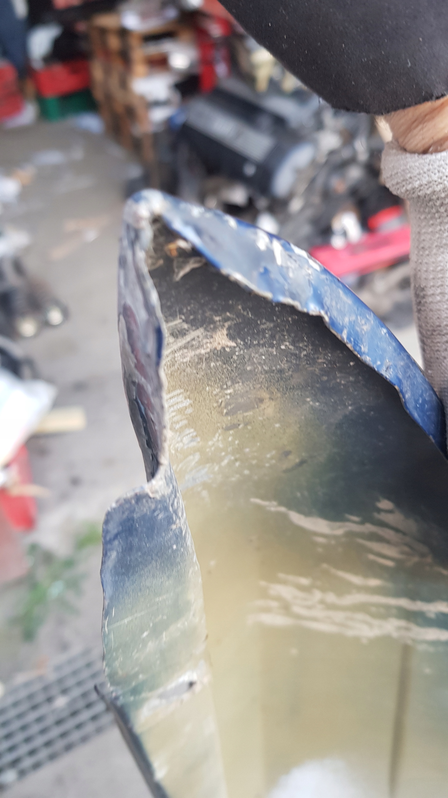 BMW E39 blatník levý předek TOPASBLAU
