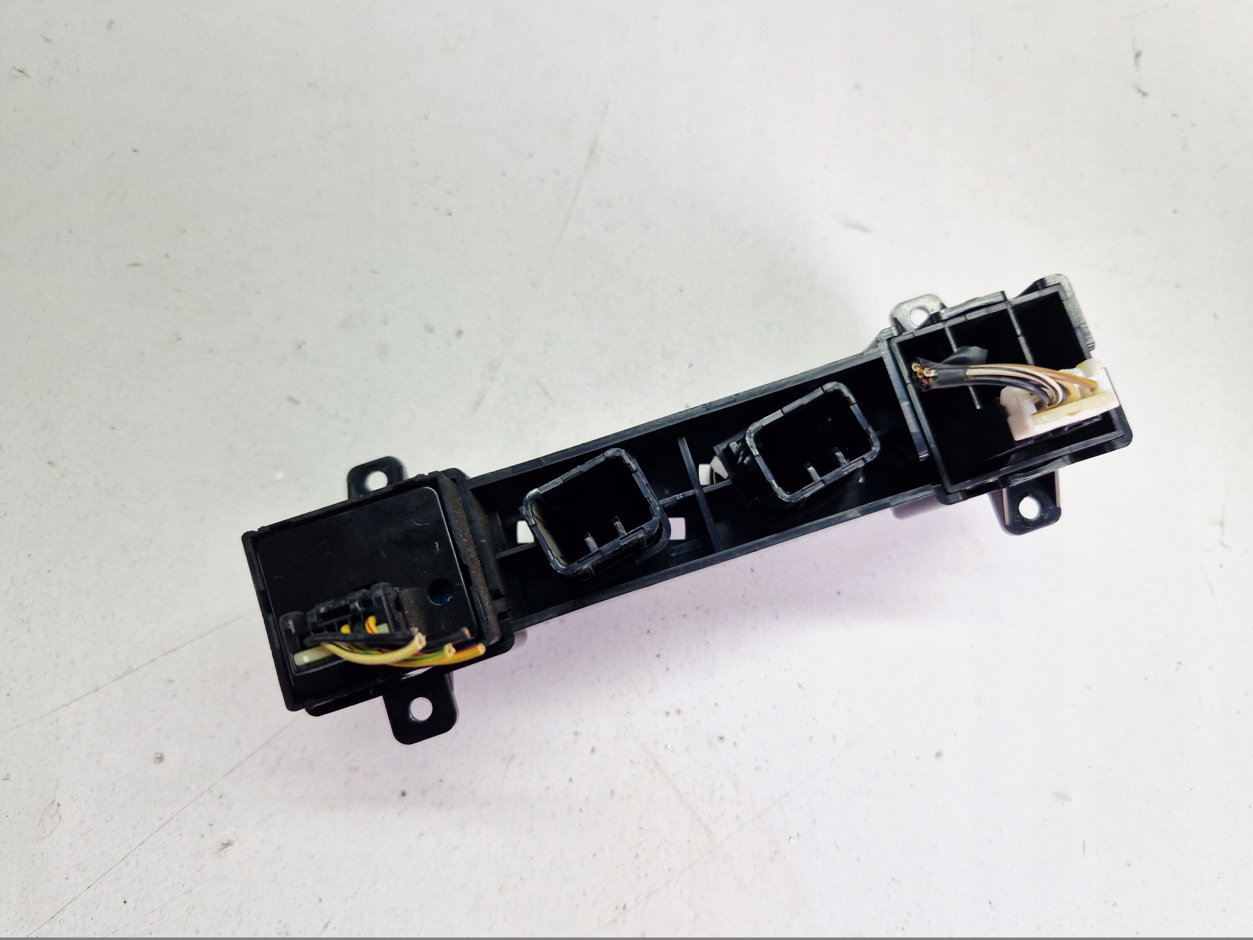 SSANGYONG ACTYON Pulsante interruttore luci 85301-31250