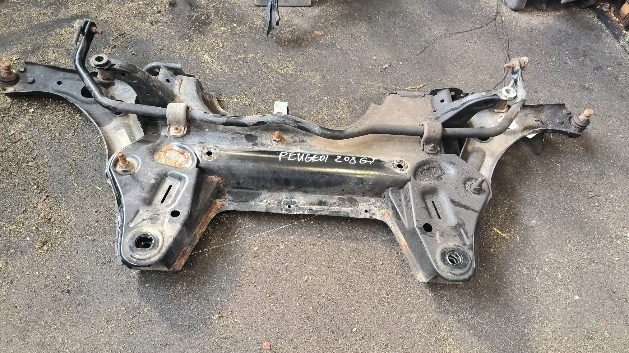 axle beam front PEUGEOT 208 II GT LINE
