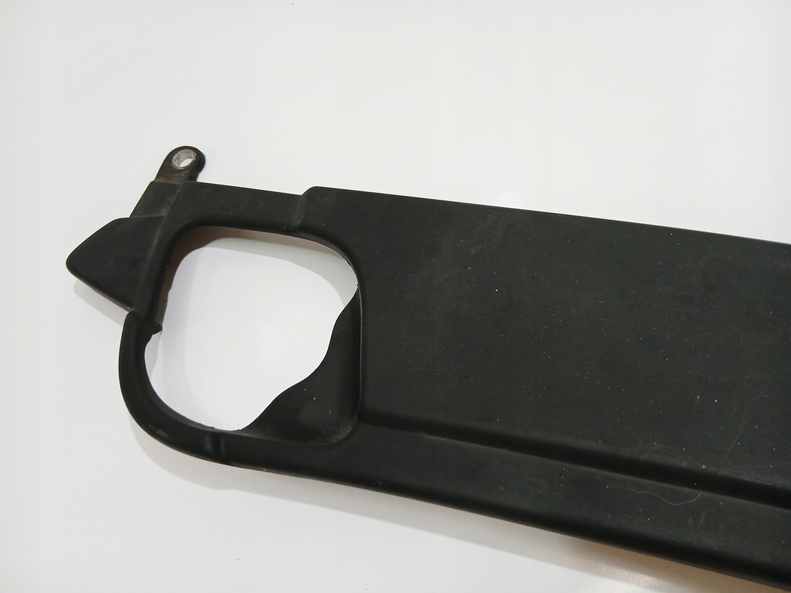 krytka kryt stěny předního BMW E60 E61 N47 2.0D 7803340