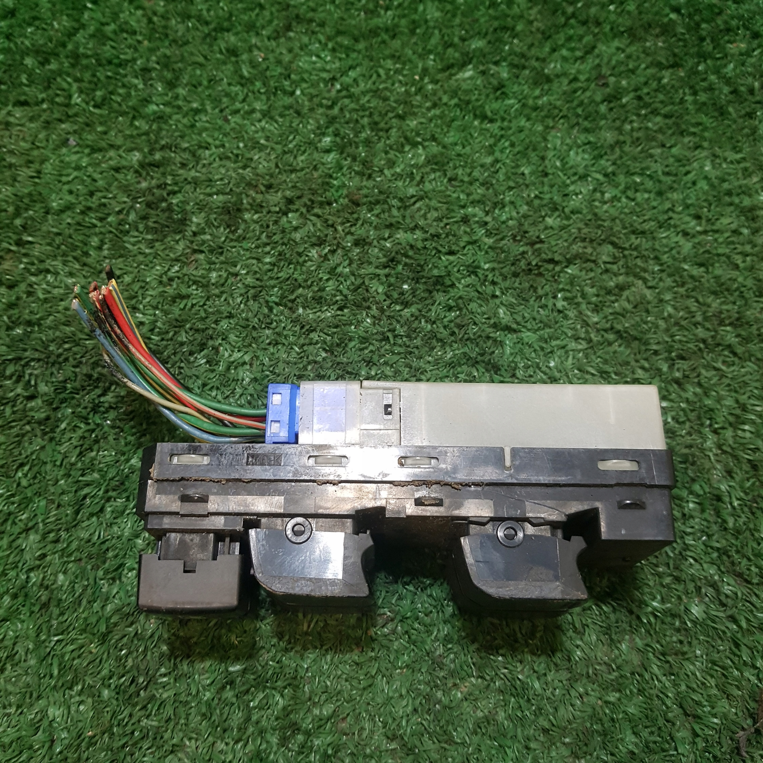 control panel of the window driver´s FIAT SEDICI