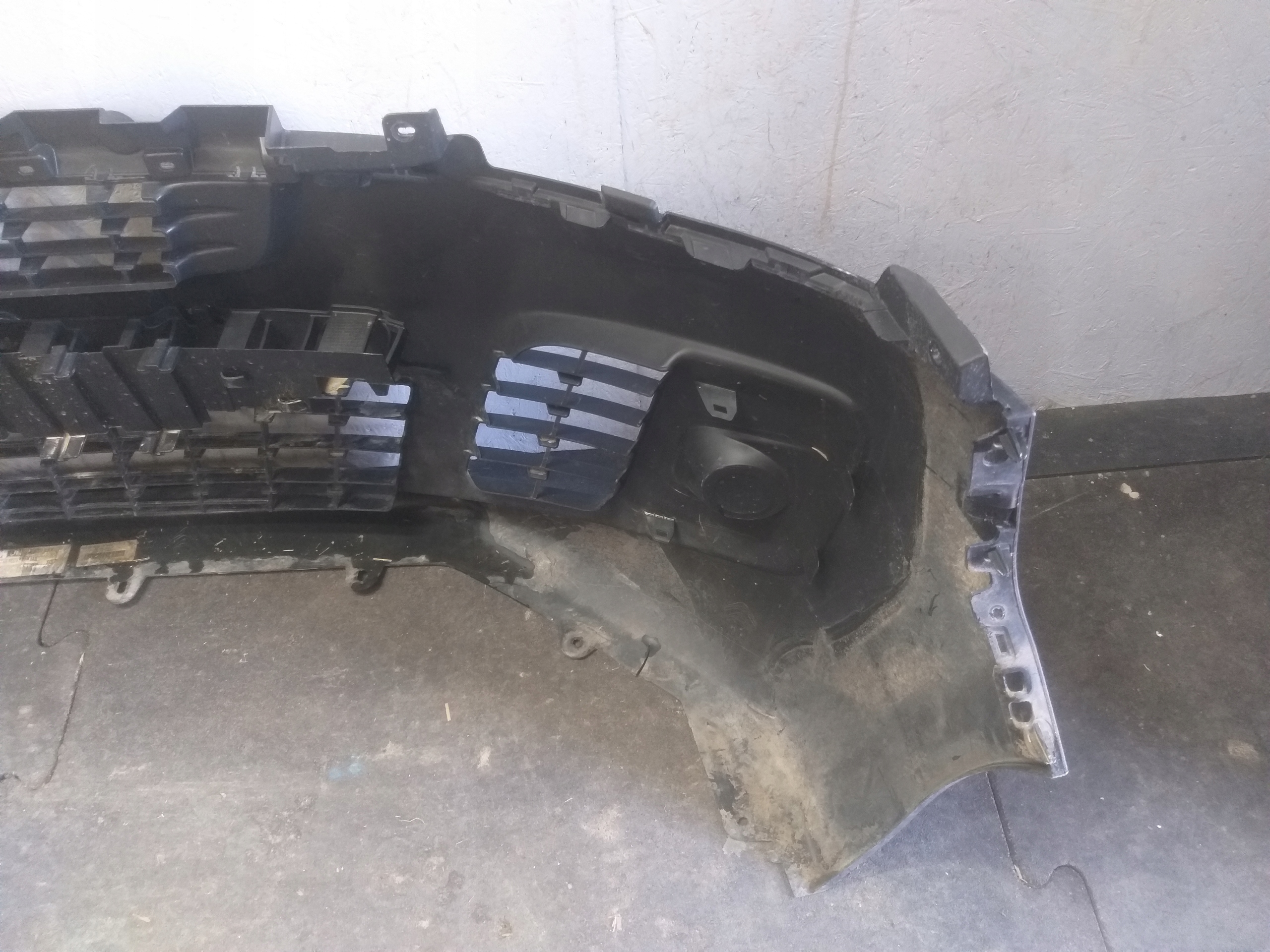 bumper front OPEL ZAFIRA LIFE VIVARO C