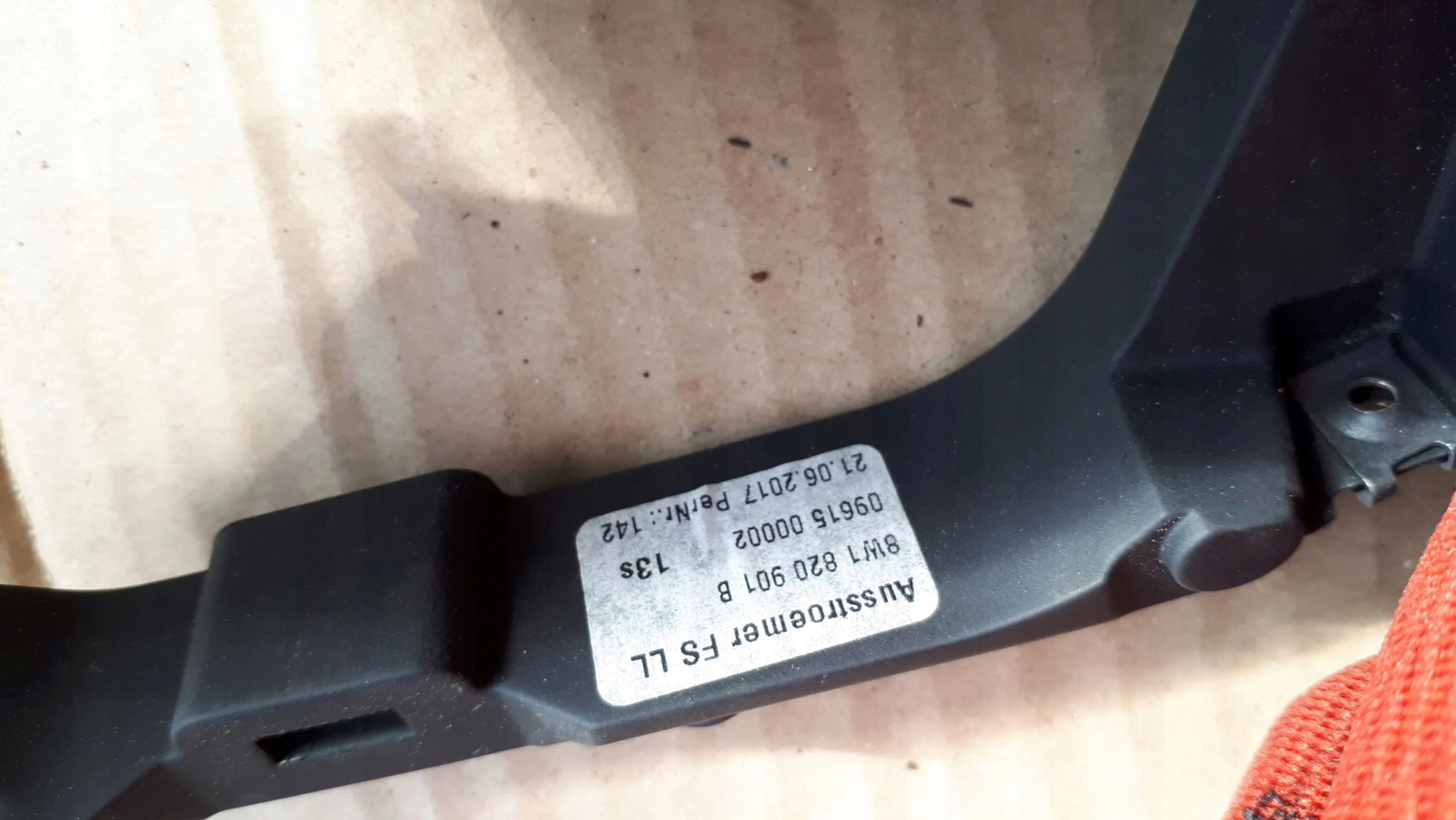 A5 8W Lüftungsgitter des lüfters luft links 8W1820901