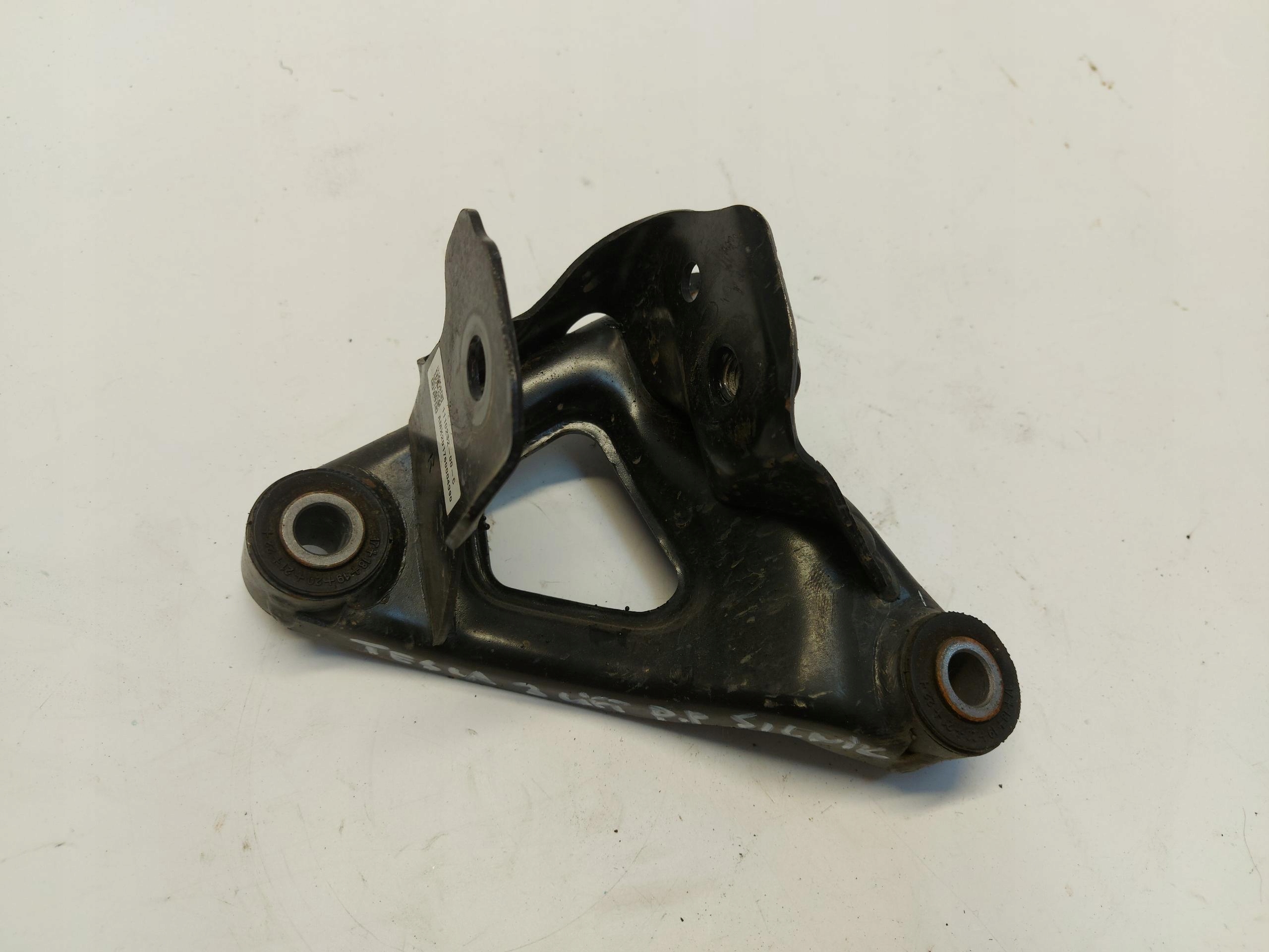 Tesla Model 3 III holder holder engine mount right 1110232-00-c