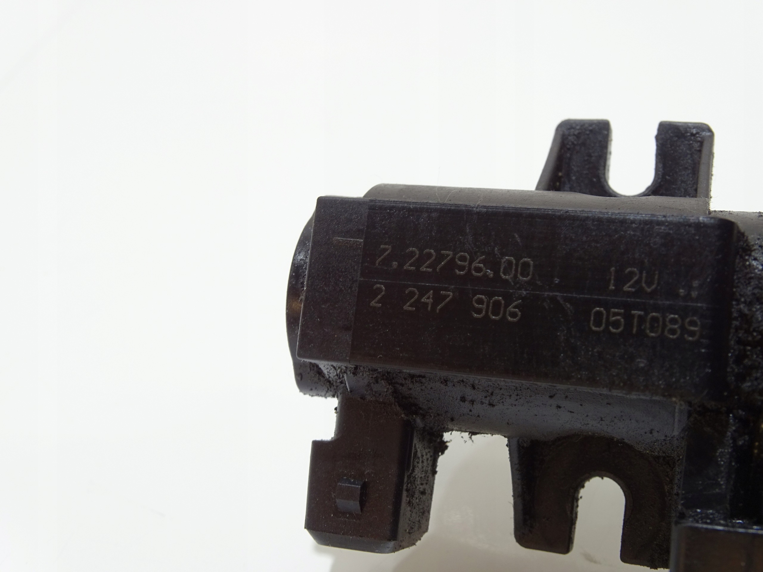 valve vacual BMW E60 E61 OE 2247906 (4817632)