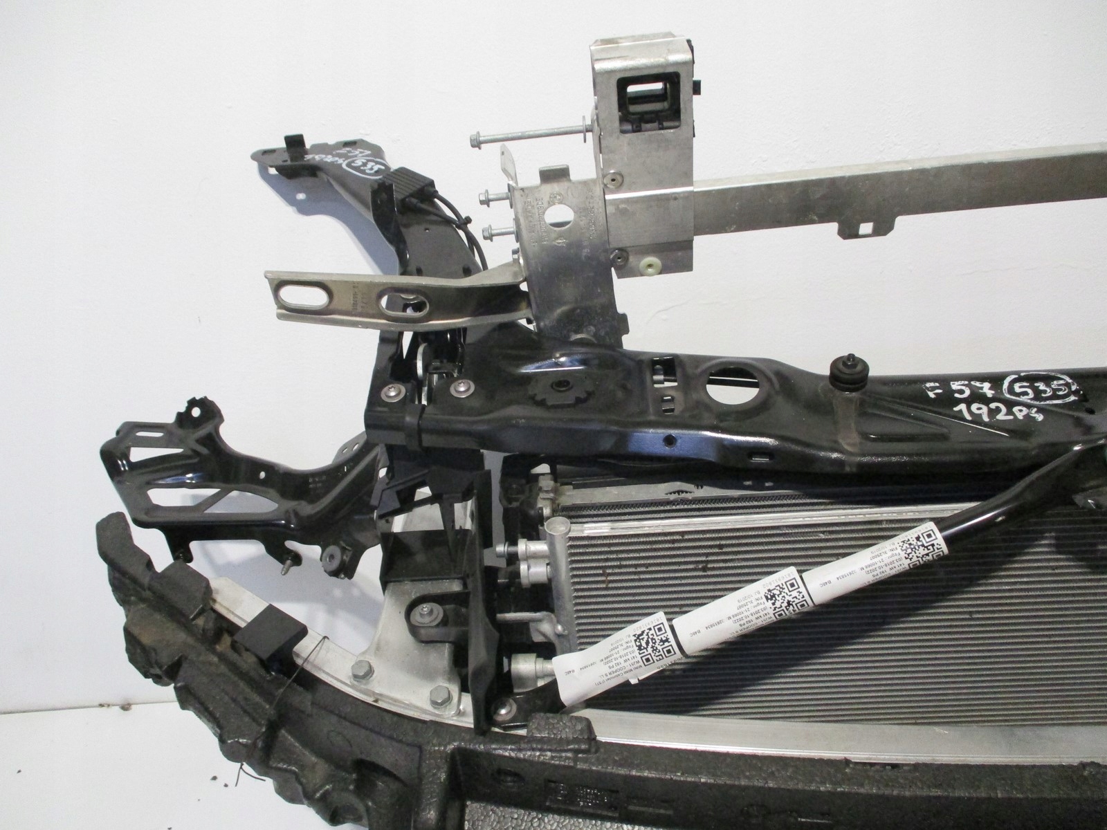 Pas przedni chłodnice MINI F57 535 Producent części Mini OE