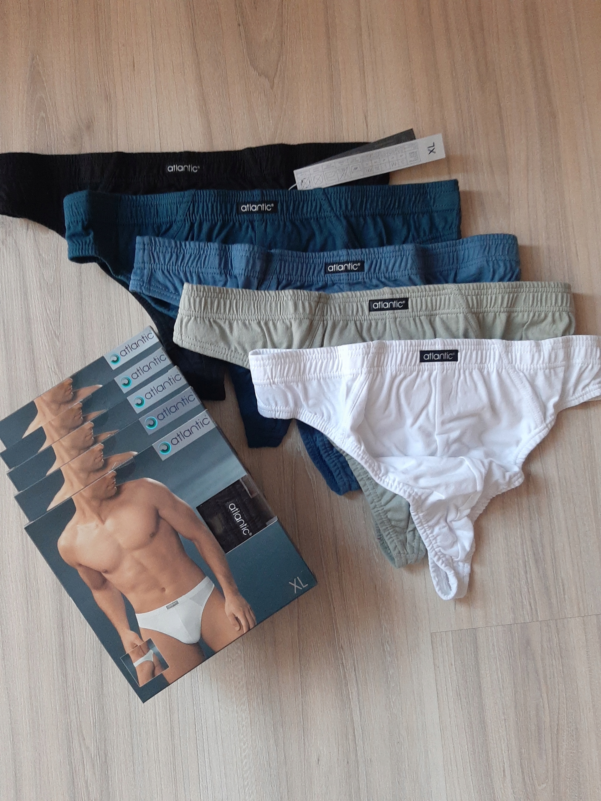 

Stringi męskie Atlantic MP-008 *XL* 5PACK MIX