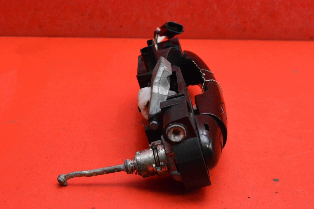handle left front front NV676 226524 RENAULT LAGUNA 3 III GT 5D HB 07-11