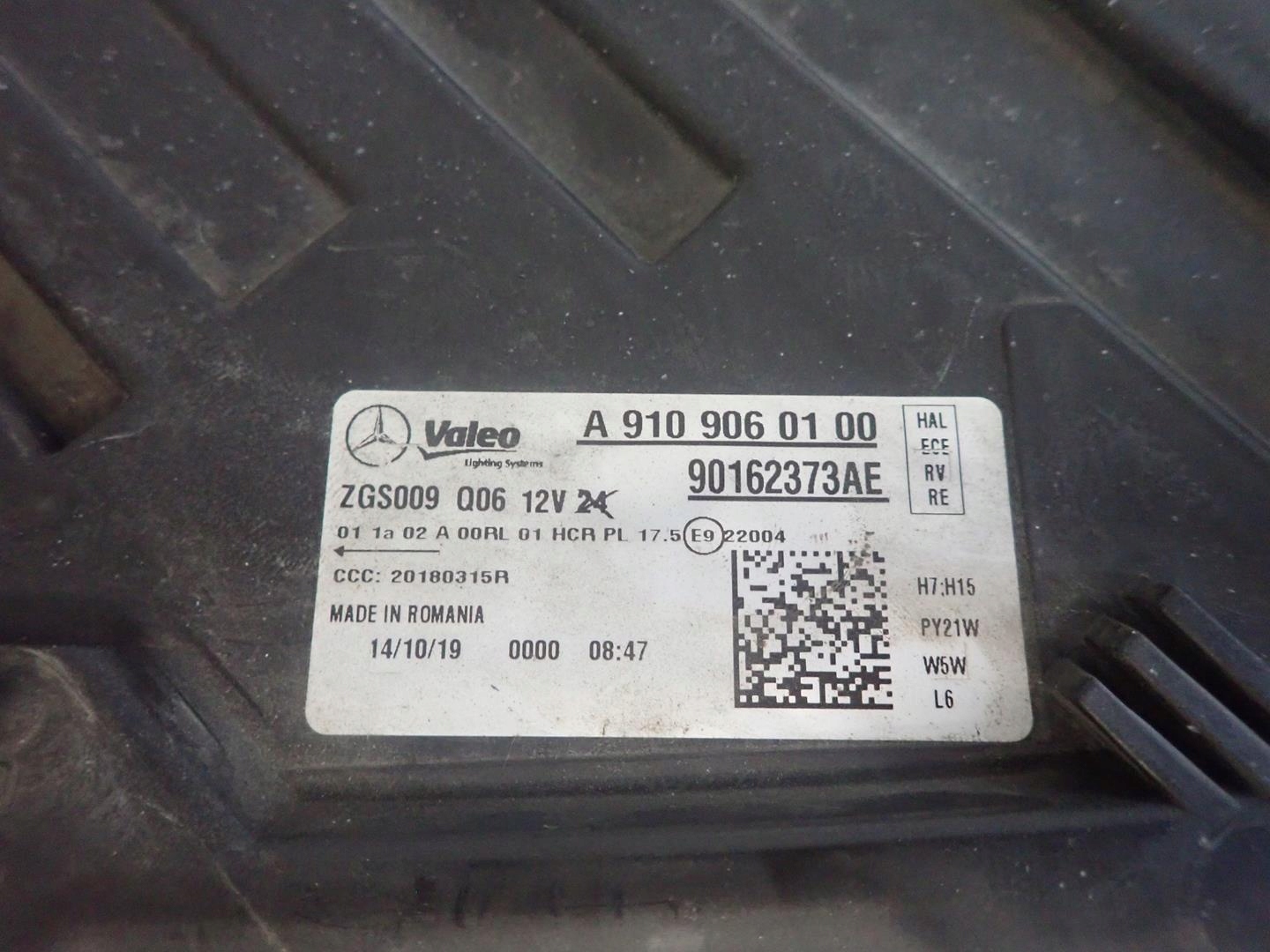 light front right MERCEDES SPRINETR W907 W910 2017