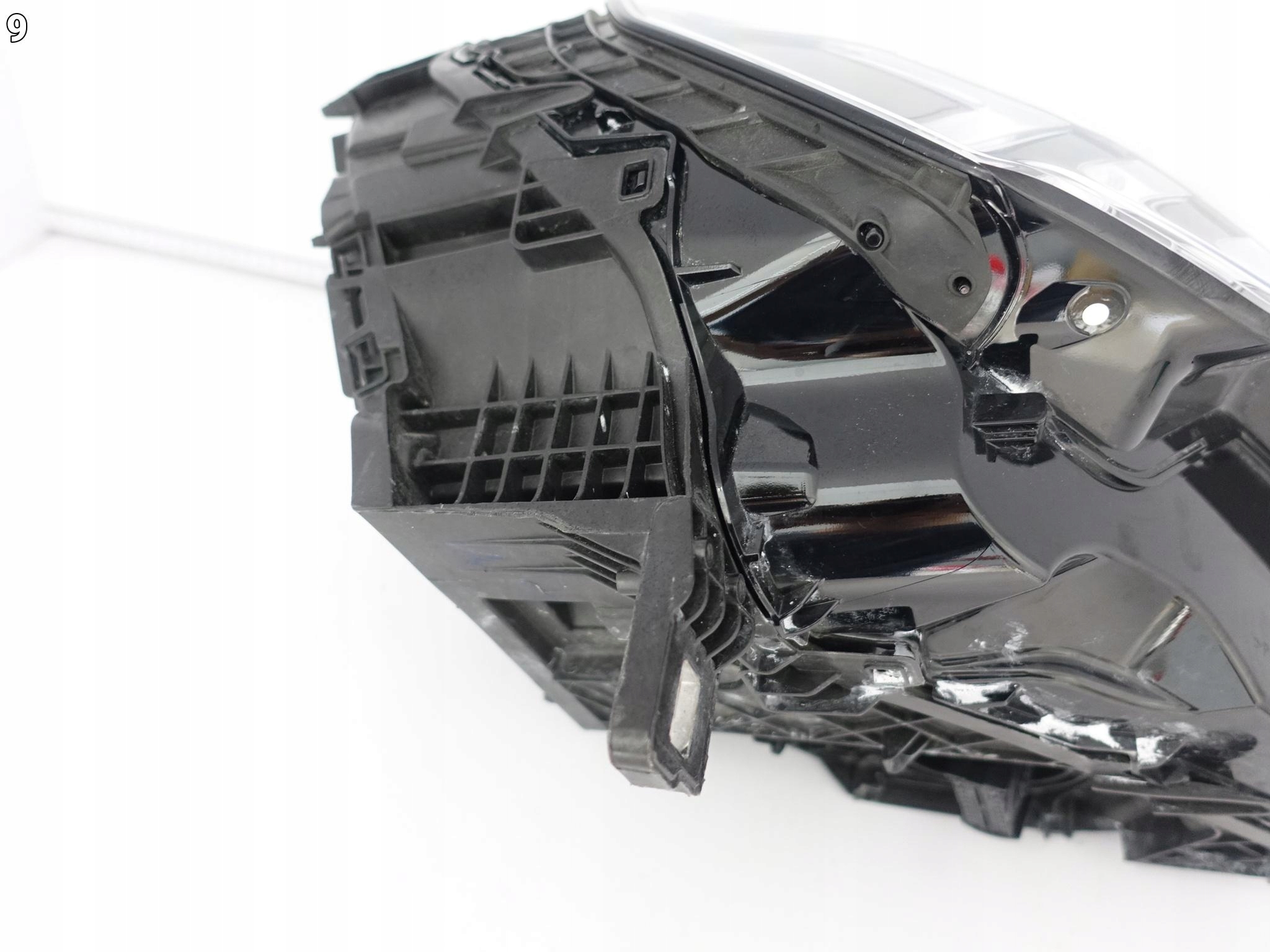 AUDI RSQ3 Q3 RS II F3 83A 19- MATRIX FULL LED light right front CIEMNA 036C