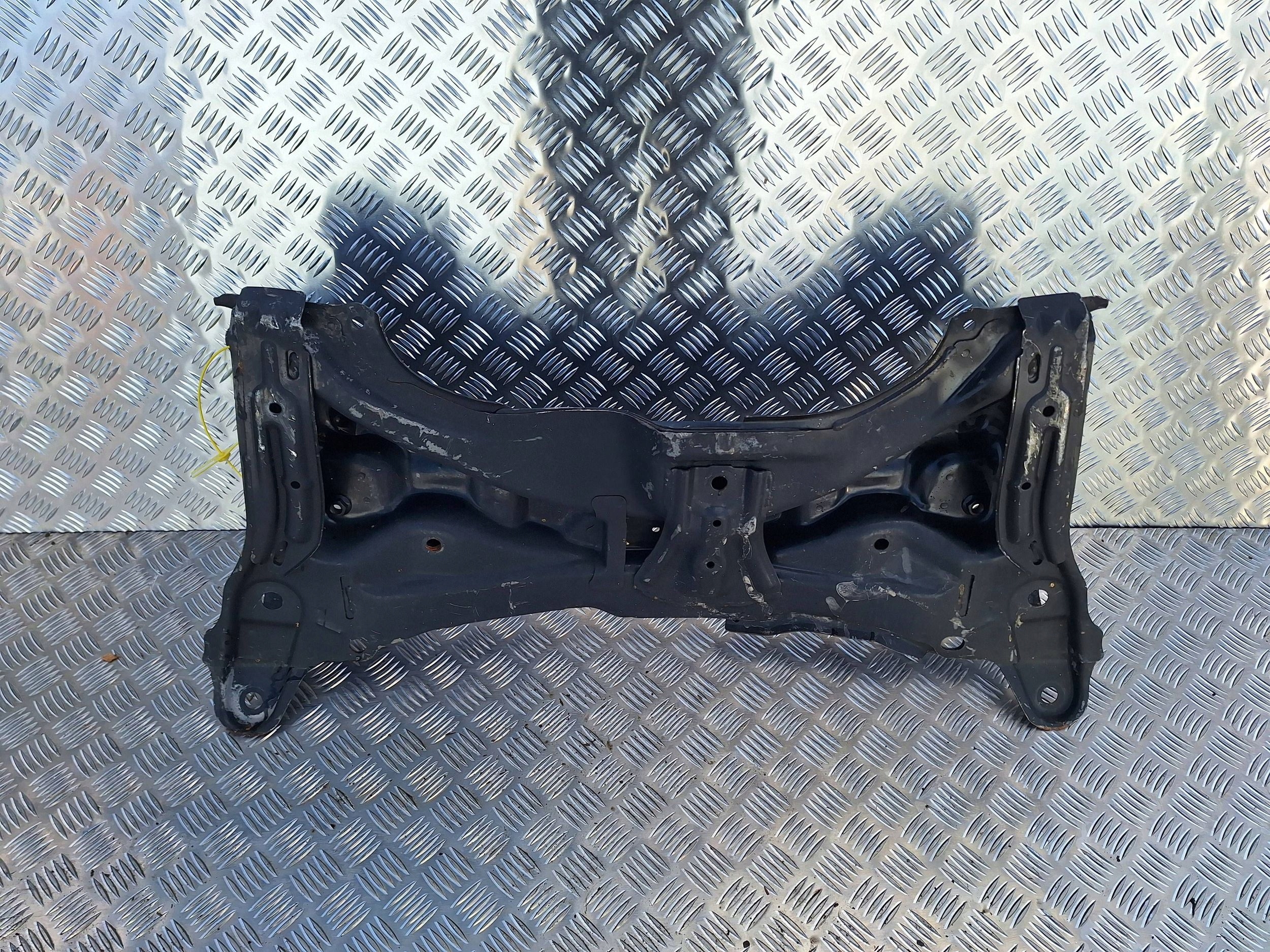 axle beam axle beam subframe TOYOTA YARIS III 11-20