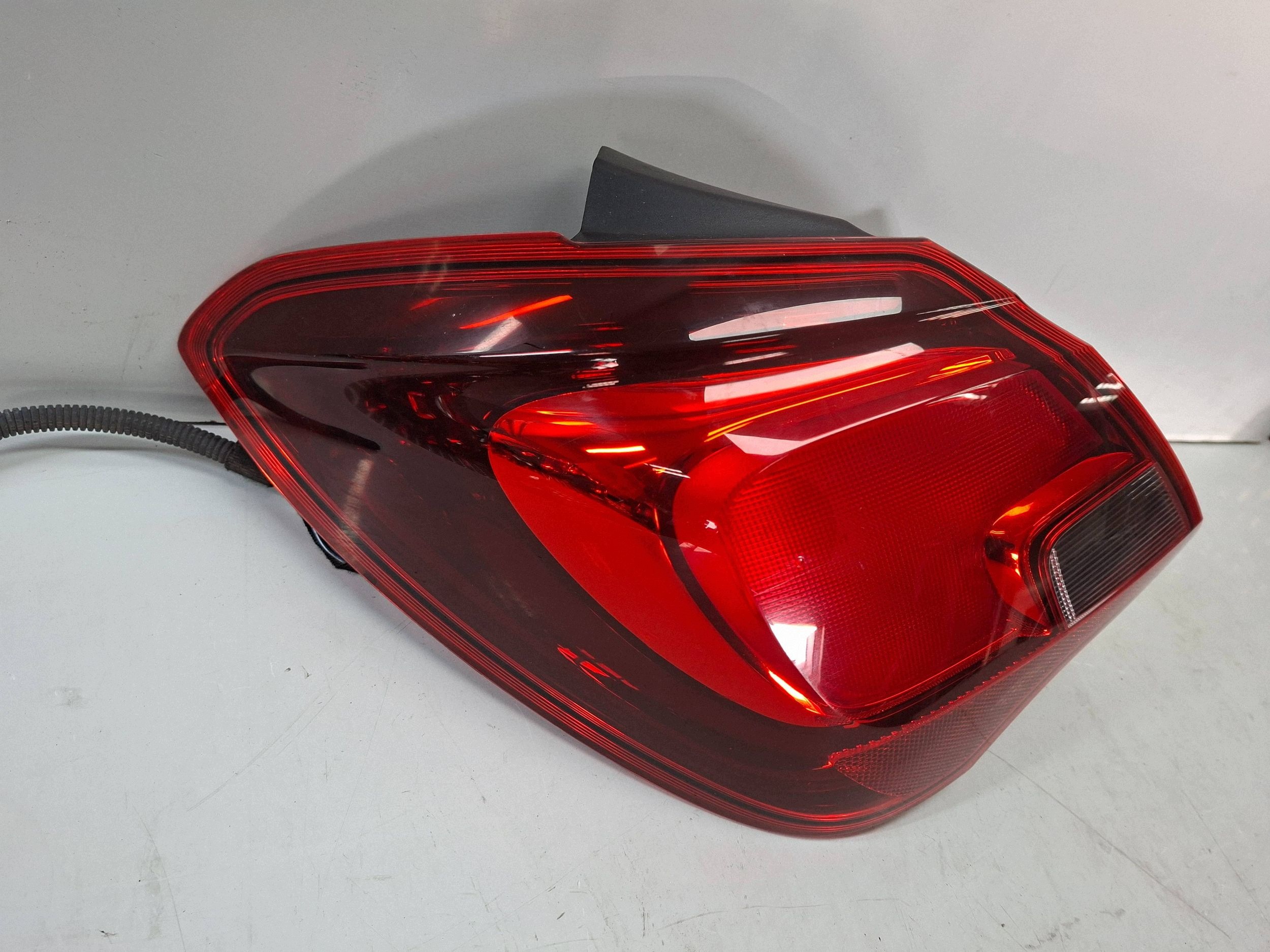 light rear left 39068622 OPEL CORSA E 5 DZRWI 2014
