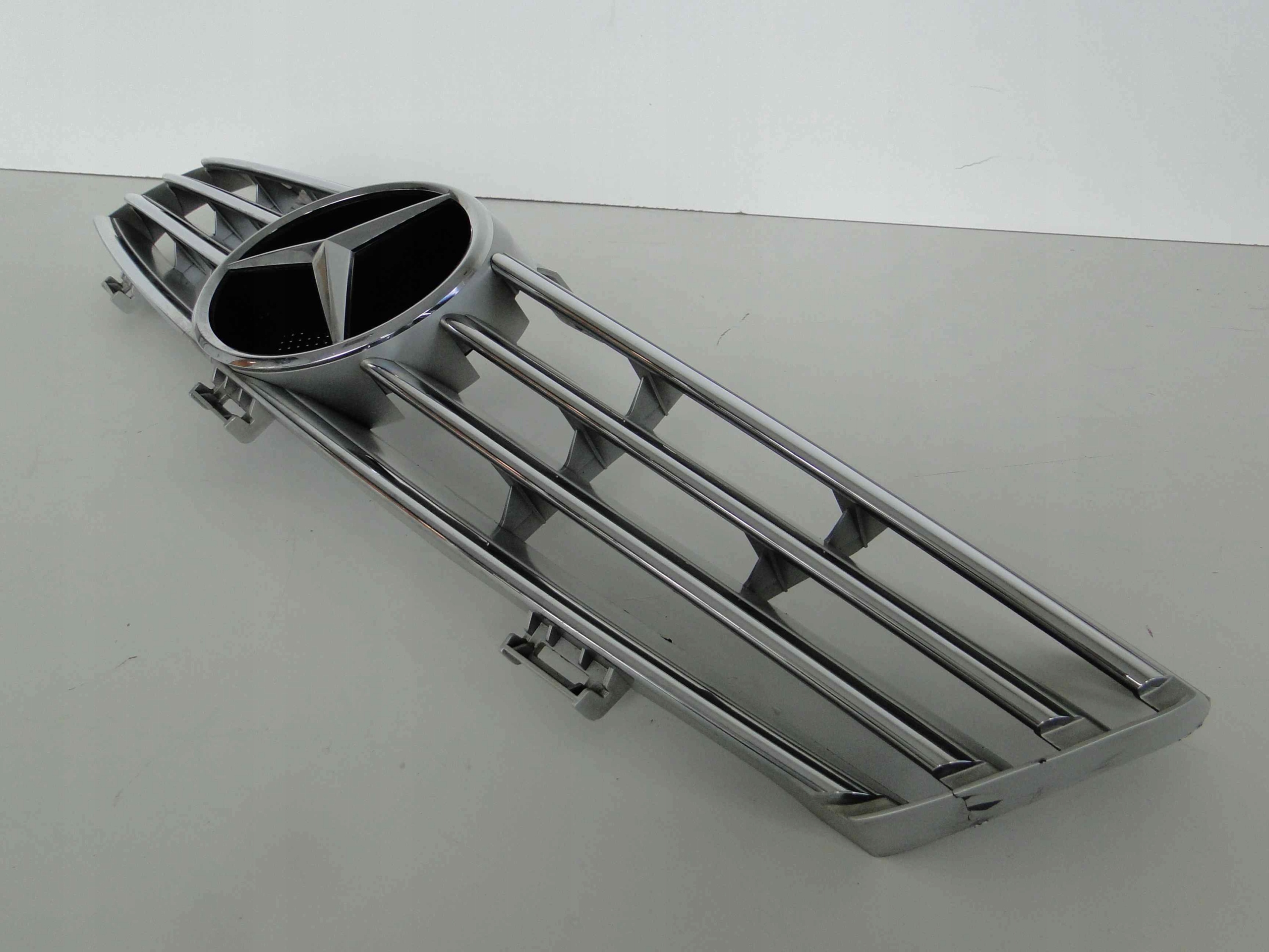 MERCEDES CLS 219 GRILL ATRAPA SZARY Numer katalogowy części A219888XXXX