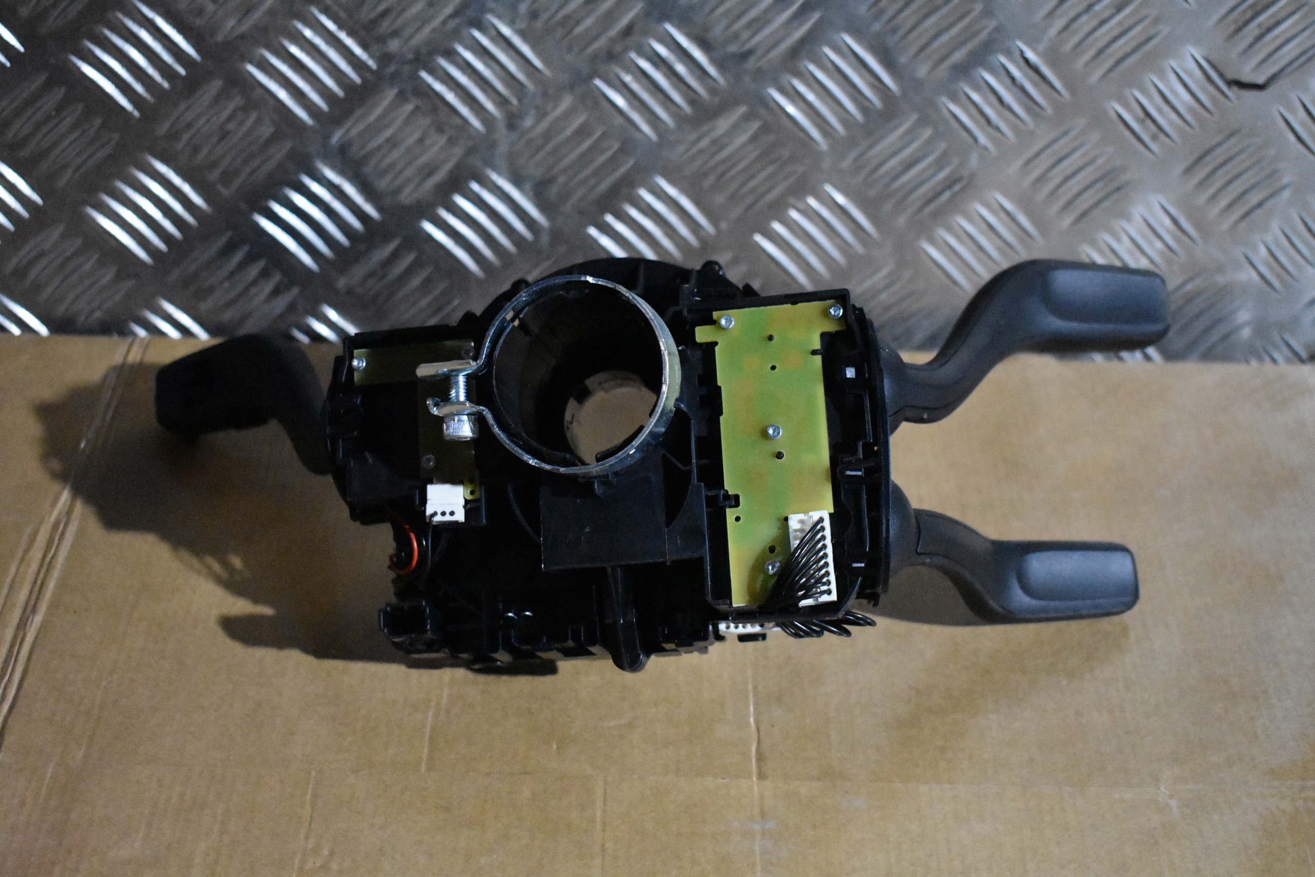 IDEALNY control ring PORSCHE MACAN 1 9
