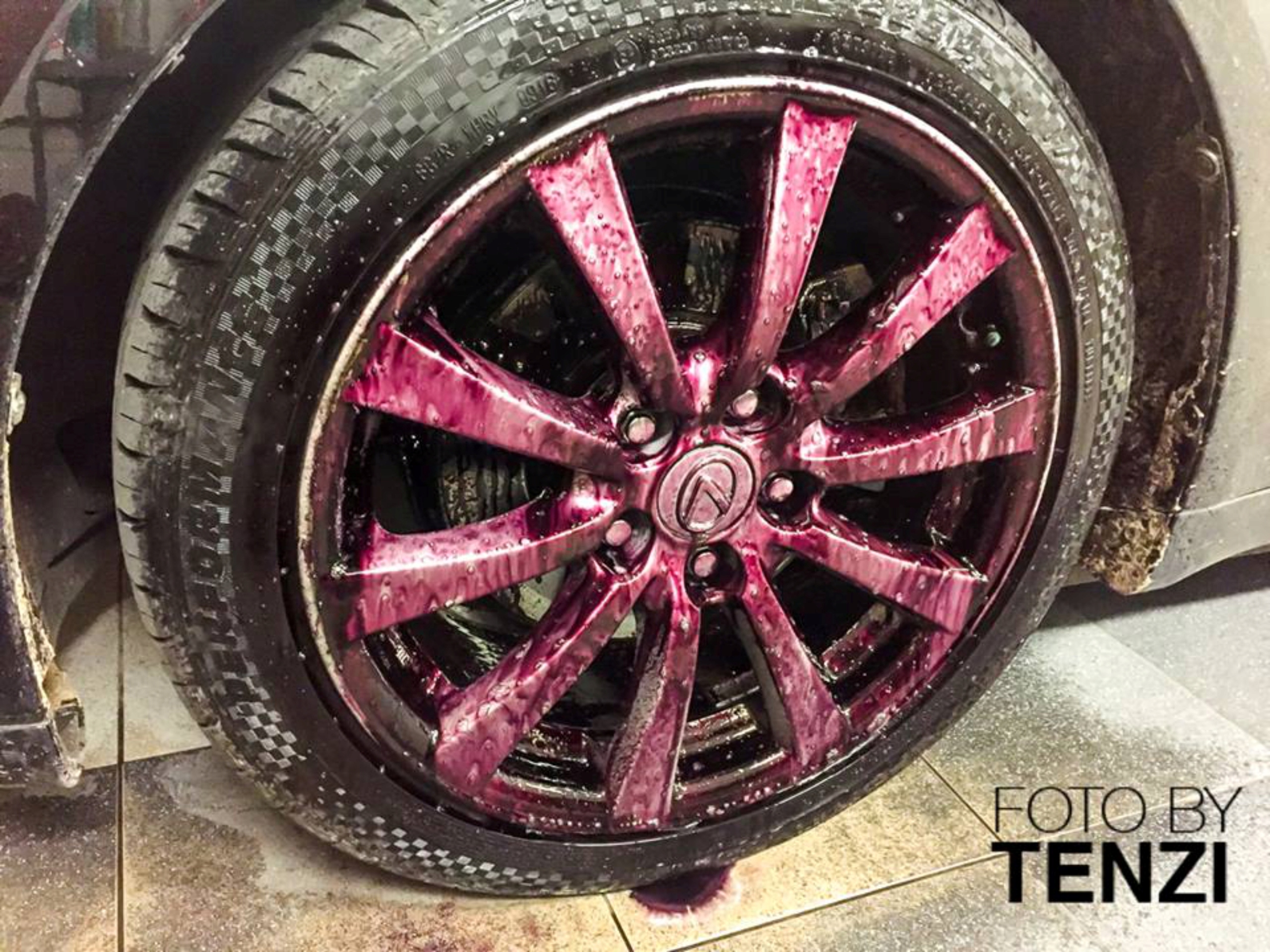 Płyn do mycia felg Krwawa Felga Tenzi Alux 1L EAN (GTIN) 5900929100940