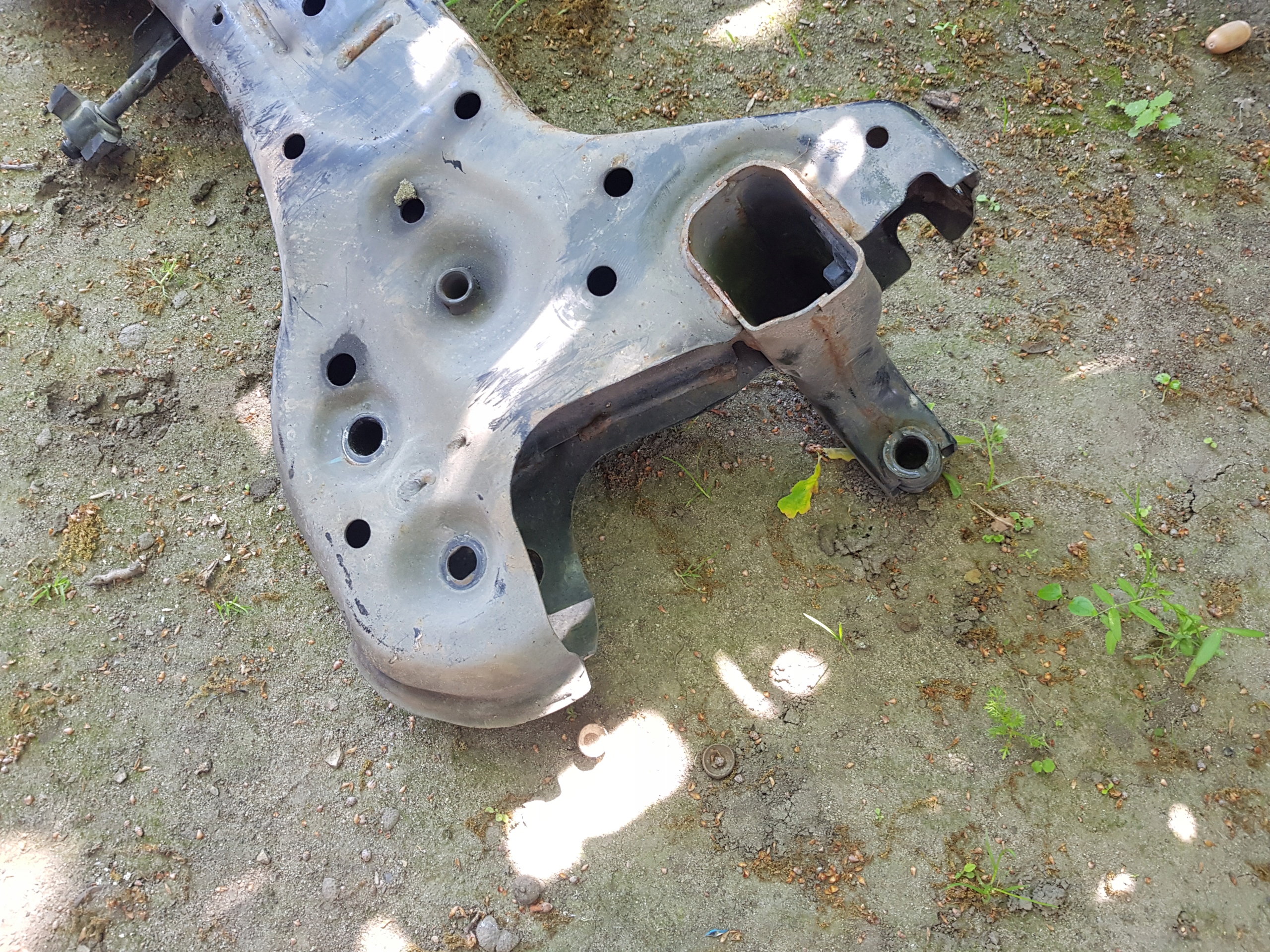 KIA PICANTO III 1,0 axle beam subframe TRAWERS front 17