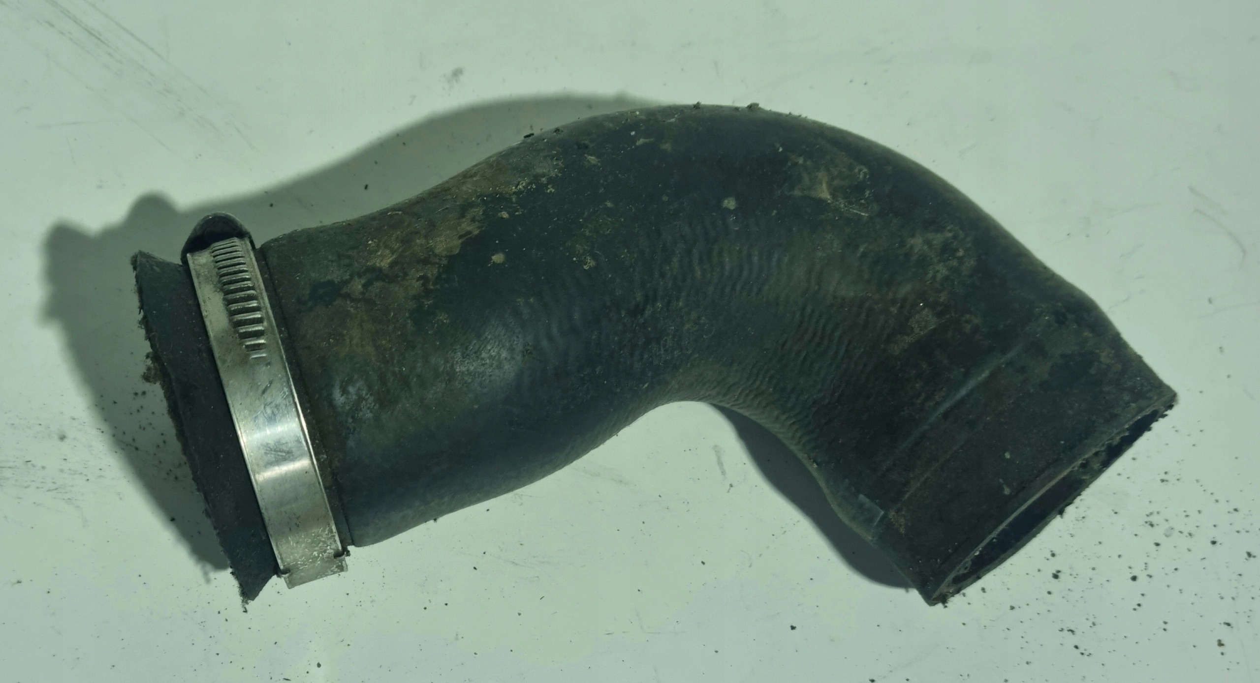 AUDI A4 B7 rohr Schlauch intercooler 8E0145837G