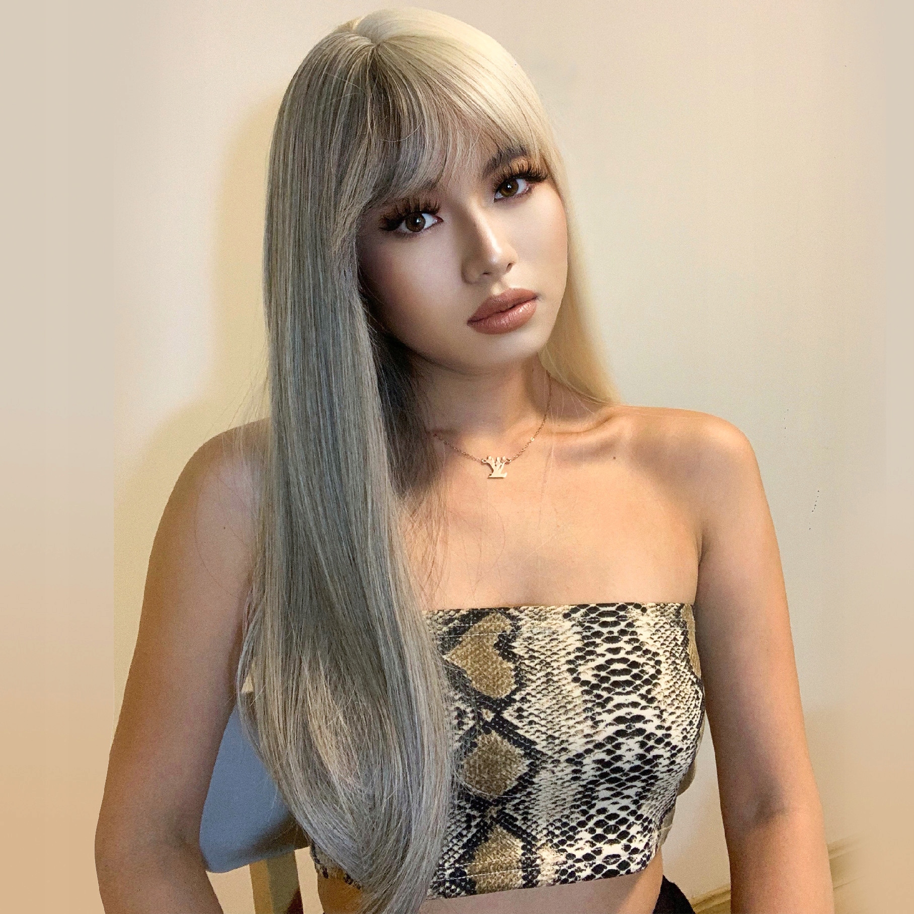 Double blond paruka Victoria s ofinou