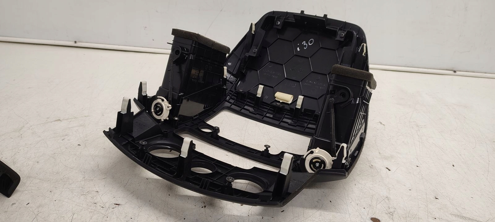 console central Hyundai i30 LIFT