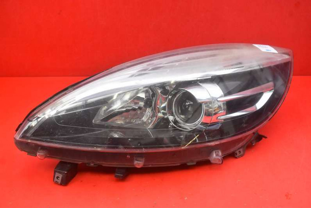 REFLEKTOR left light front lens EU 260601946R RENAULT MEGANE SCENIC III