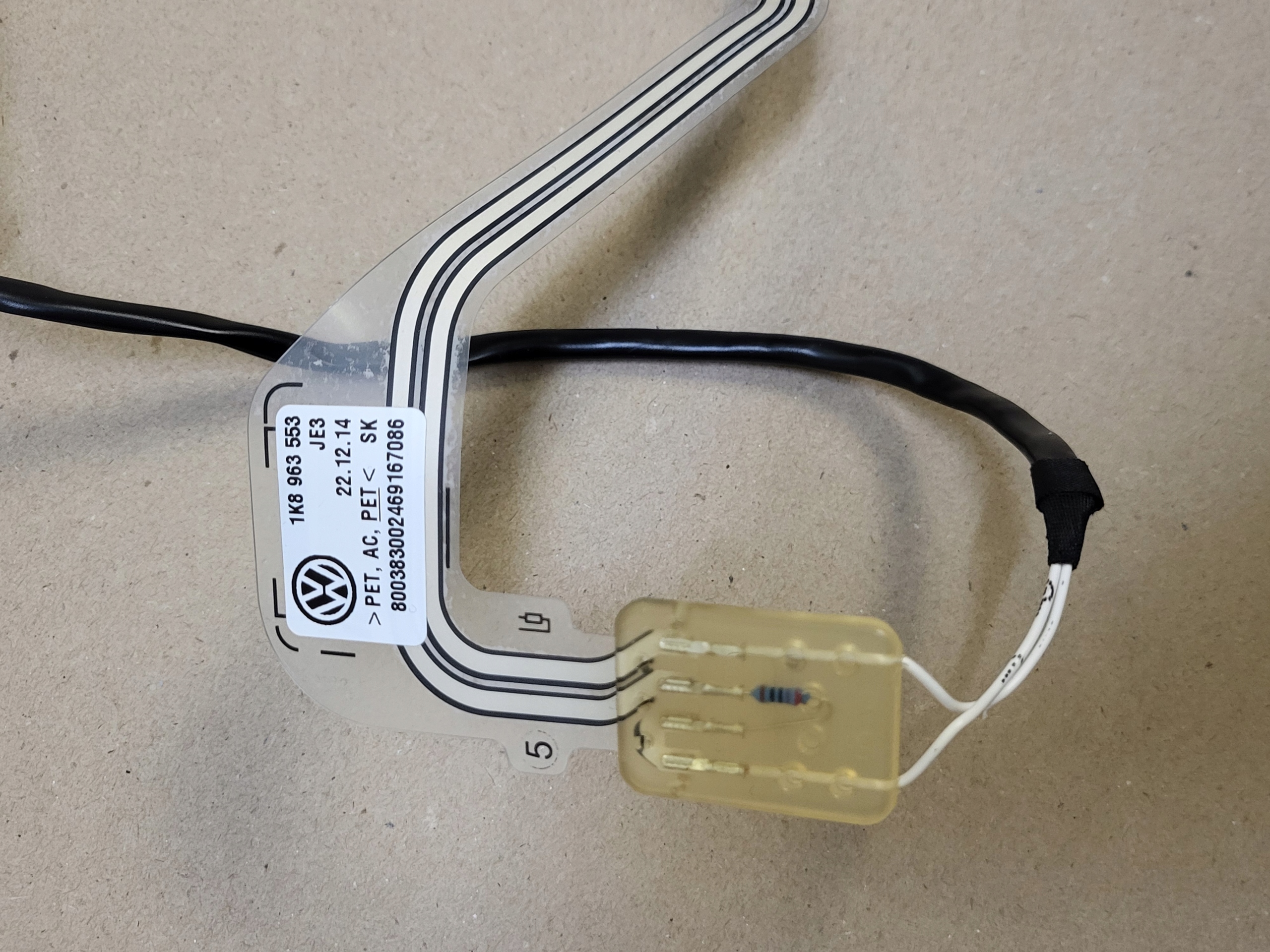 Sensor ZAJECIA SITZ MATA ZAJETOSCI SITZ vorne VW PASSAT CC 3C8 LIFT OE