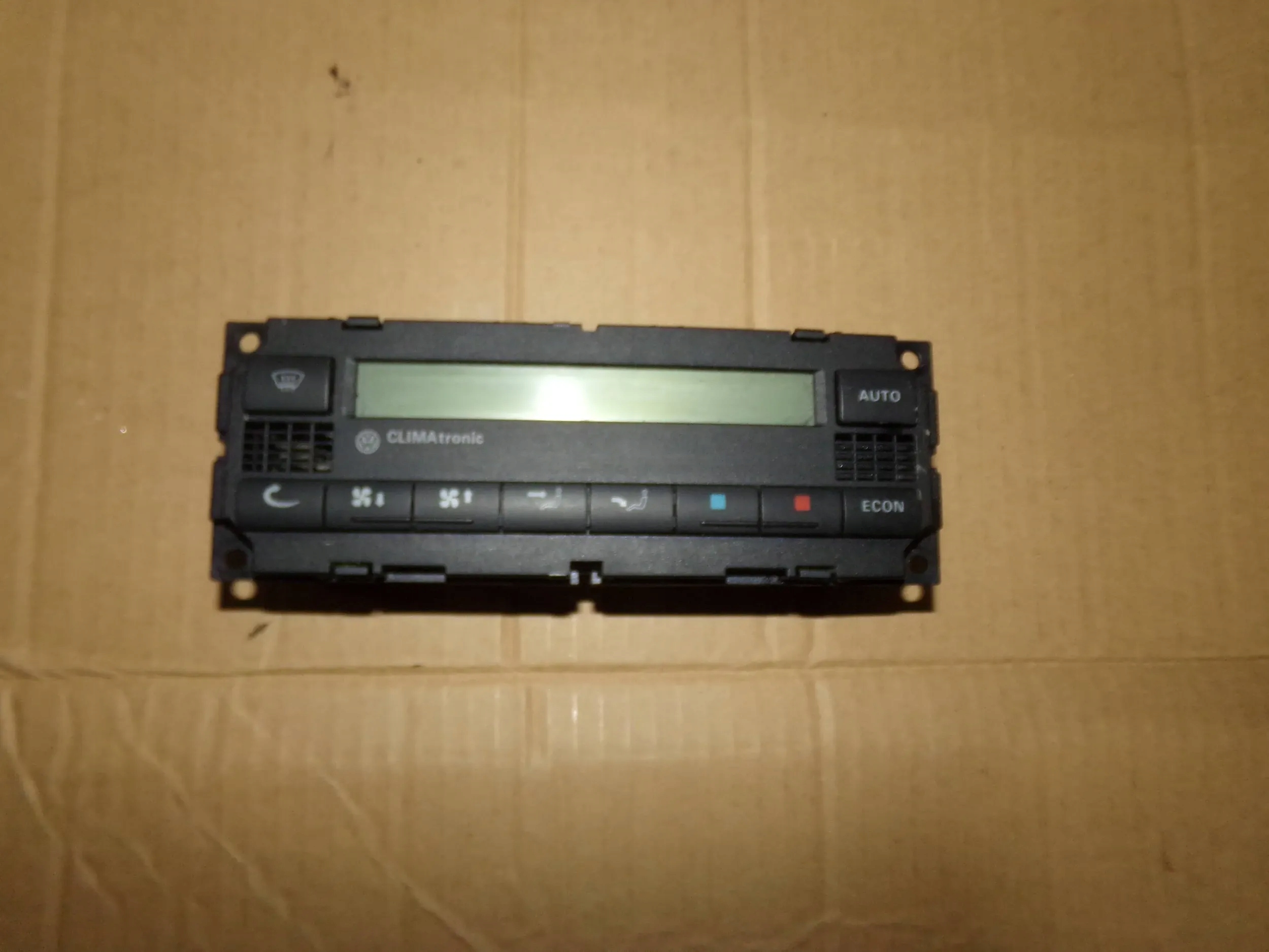 PANEL NAWIEWU STEROWNIA GOLF IV BORA LOB7561 za 50 zł z Zwoleń