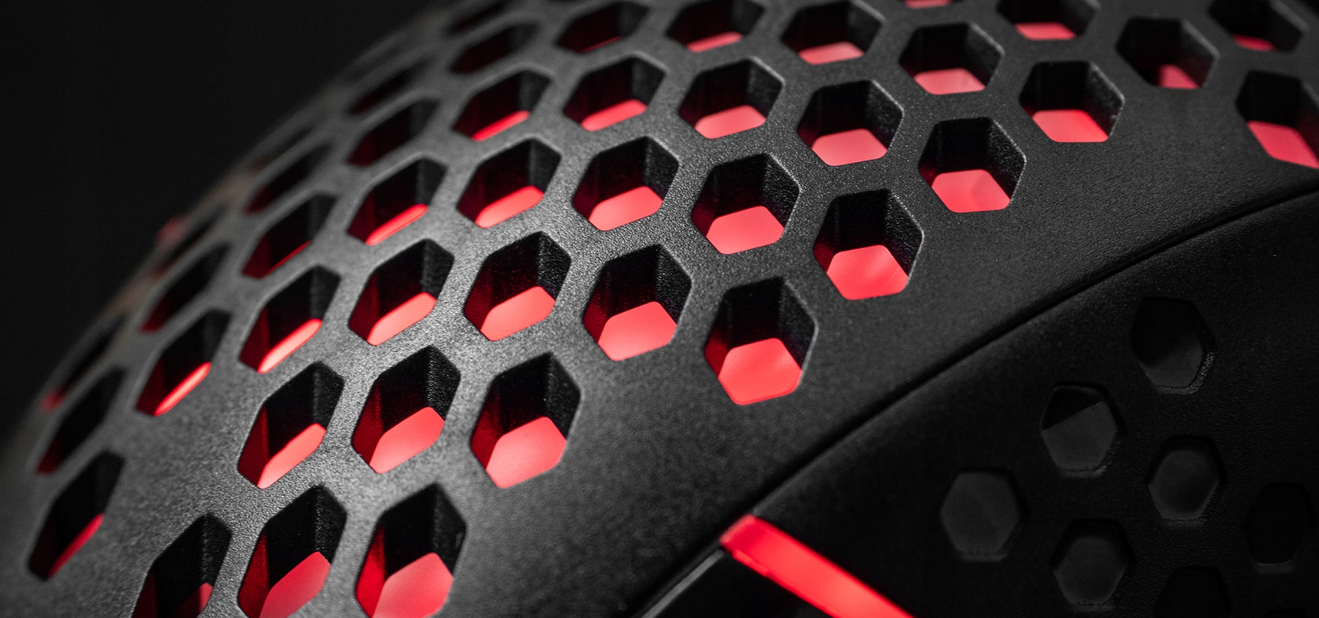 MYSZ DLA GRACZY 6400DPI PODŚWIETLENIE GAMINGOWA Sensor optyczny