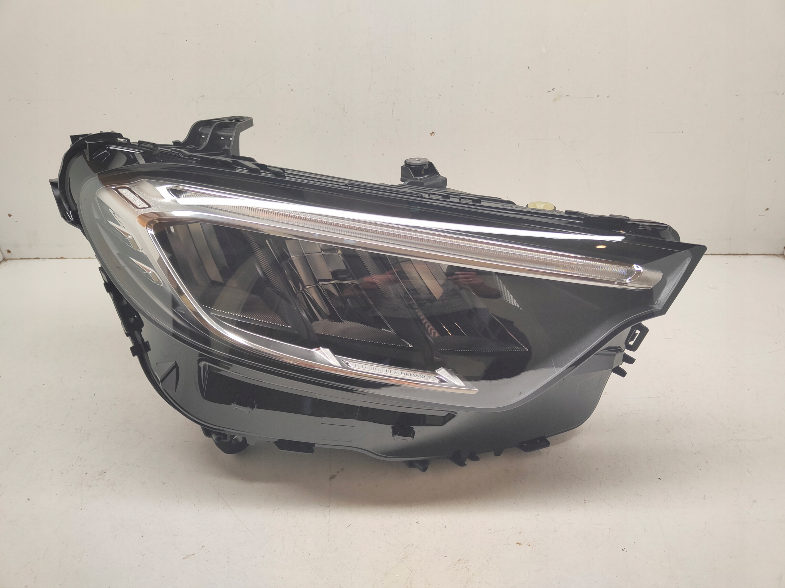 MERCEDES GLC X254 254 LAMPA PRAWA LED HIGH PERFORM
