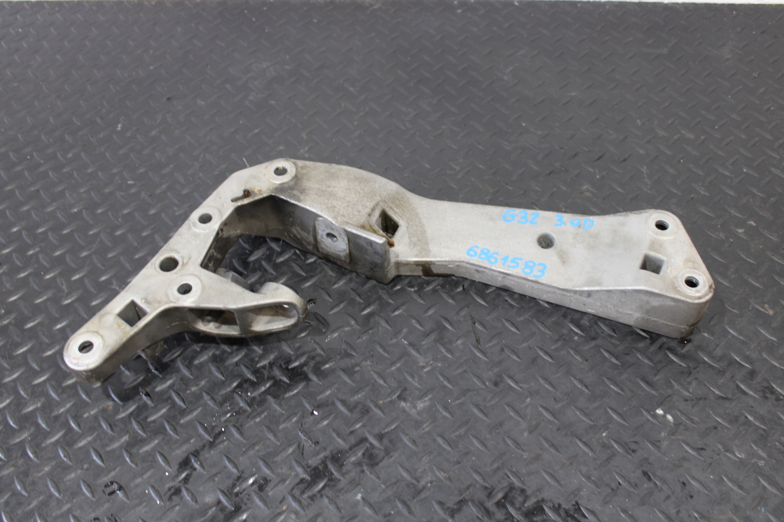 supporto staffa cambio ingranaggi BMW 6 GT G32 m-packet 6861583