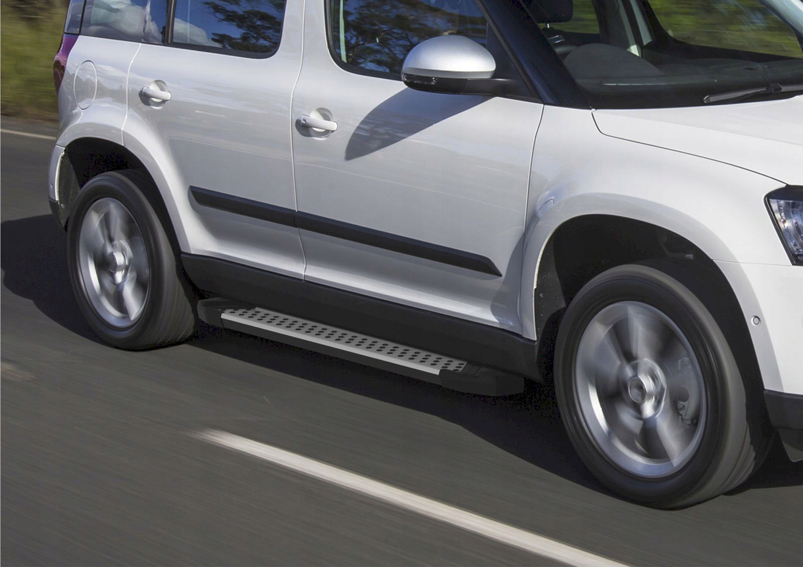 Stopnie boczne Skoda YETI 2009-17 orurowanie TUV