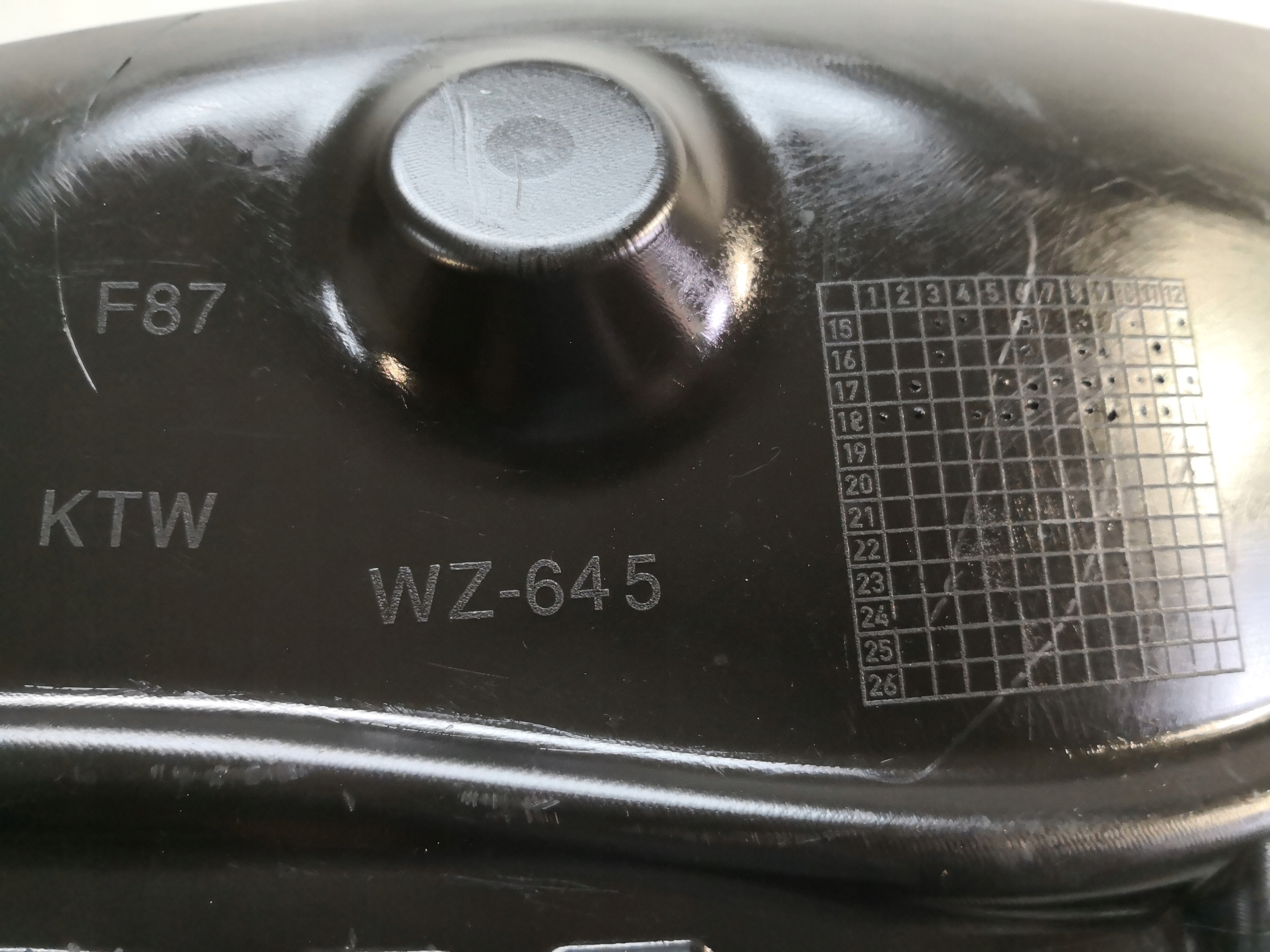 подкрылки BMW M2 F87 левый зад